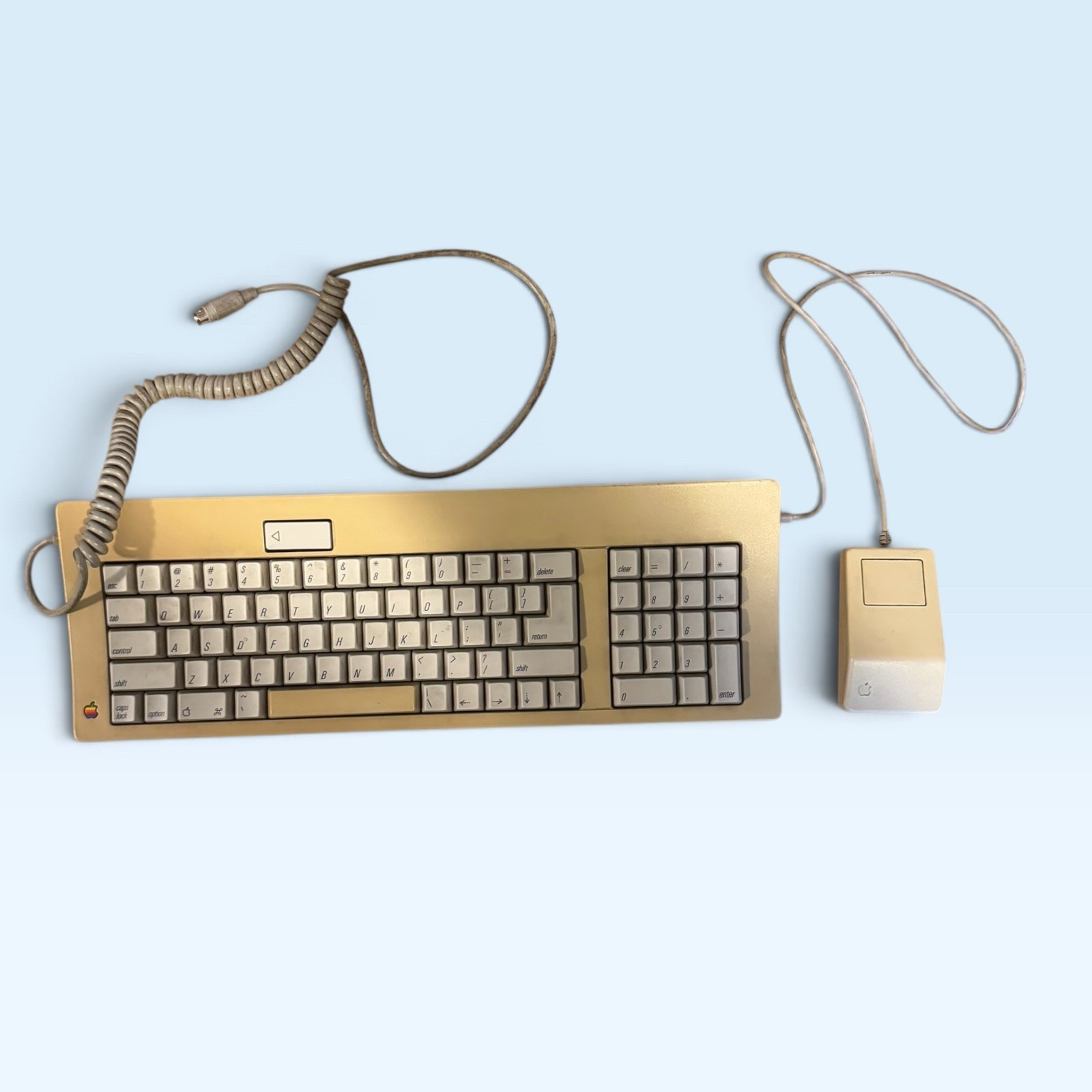 Vintage Apple Macintosh M0116 Keyboard & A9M0331 Mouse ADB Tested Working Vintage Apple Macintosh M0116 Keyboard & A9M0331 Mouse ADB Tested Working