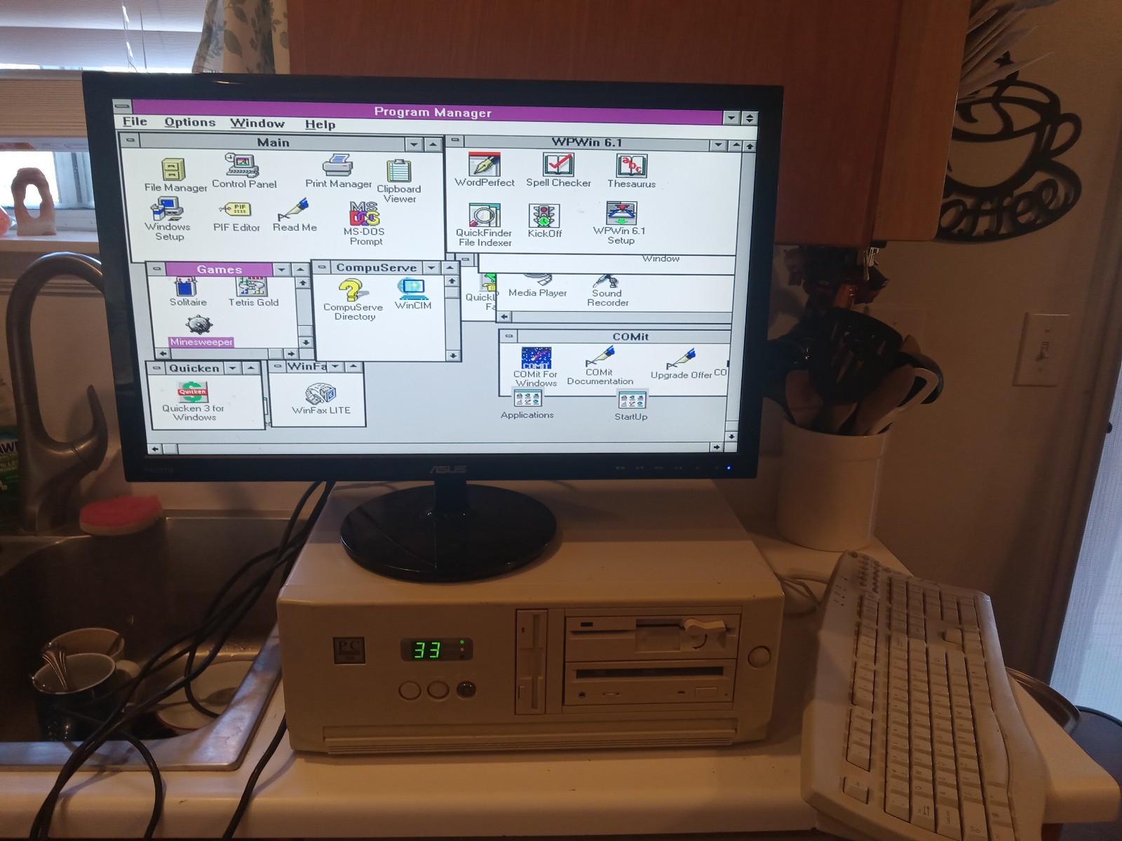 Vintage Computer - PC Innovation Intel 486DX2 - Dos Ver 6.2 Windows 3.1 Vintage Computer - PC Innovation Intel 486DX2 - Dos Ver 6.2 Windows 3.1