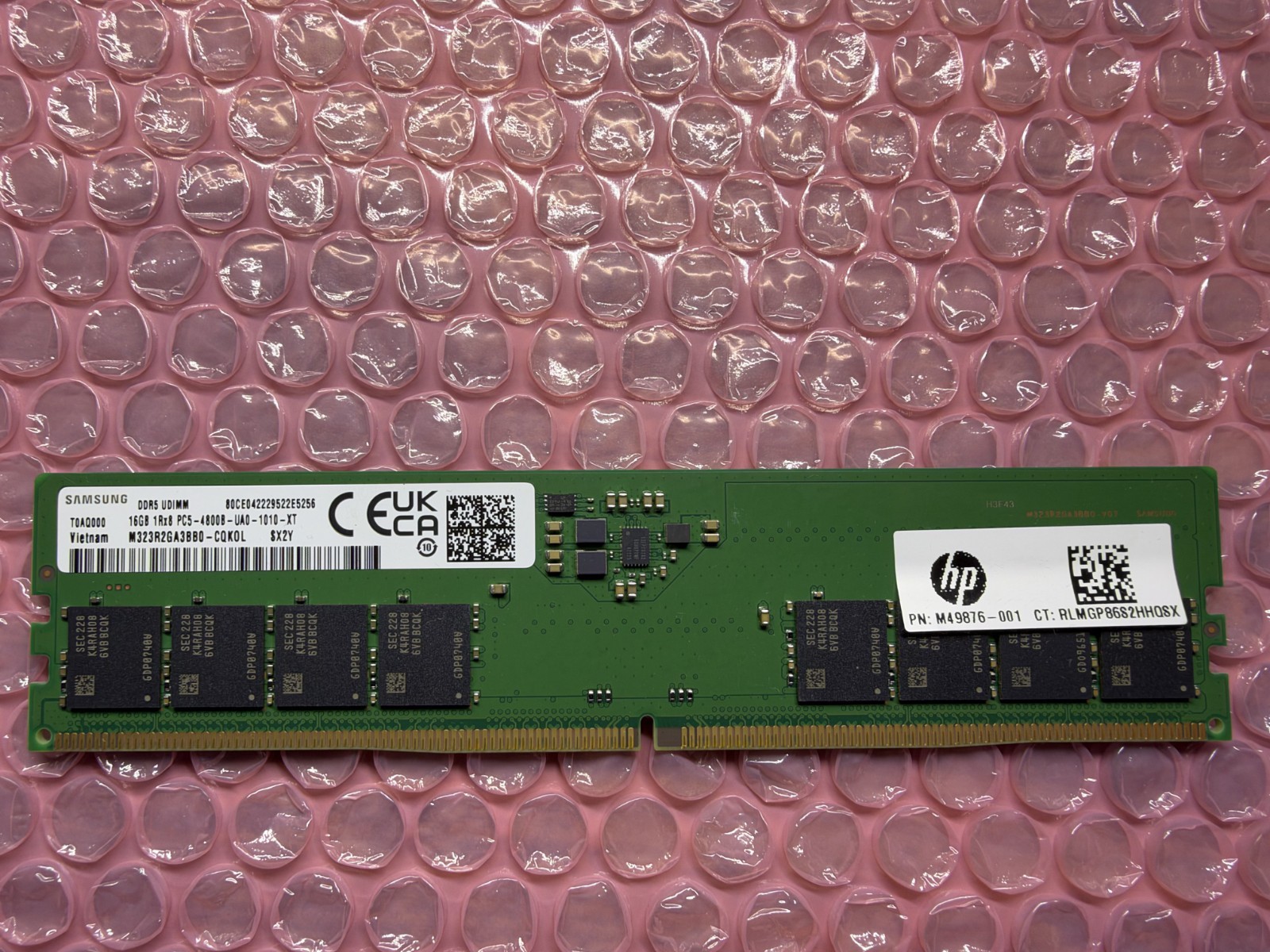 Samsung 16GB DDR5-4800 PC5-38400 1Rx8 UDIMM Desktop RAM M323R2GA3BB0-CQK0L