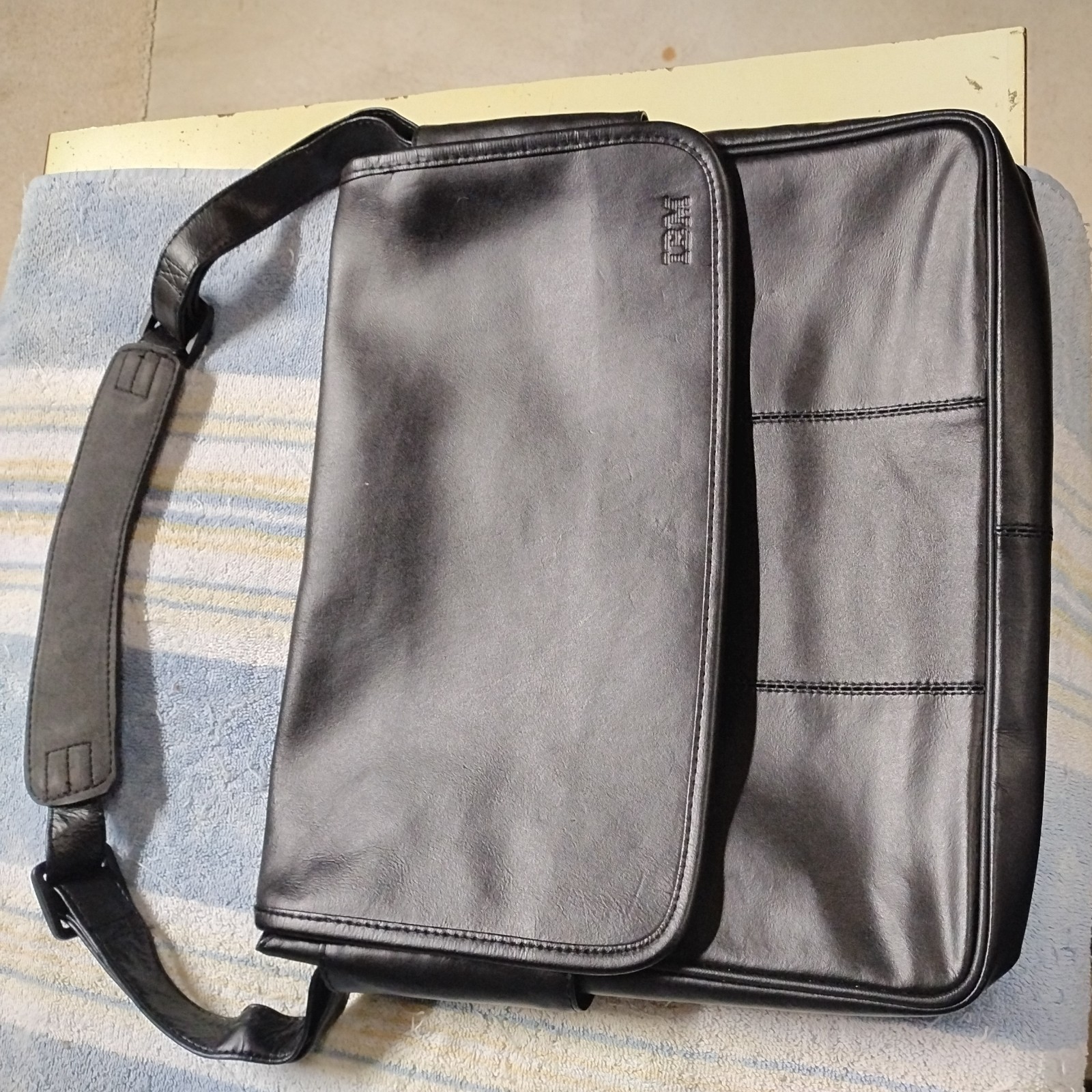 Vintage IBM ThinkPad Soft Leather Laptop Bag Black Briefcase 15” or Smaller Vintage IBM ThinkPad Soft Leather Laptop Bag Black Briefcase 15” or Smaller