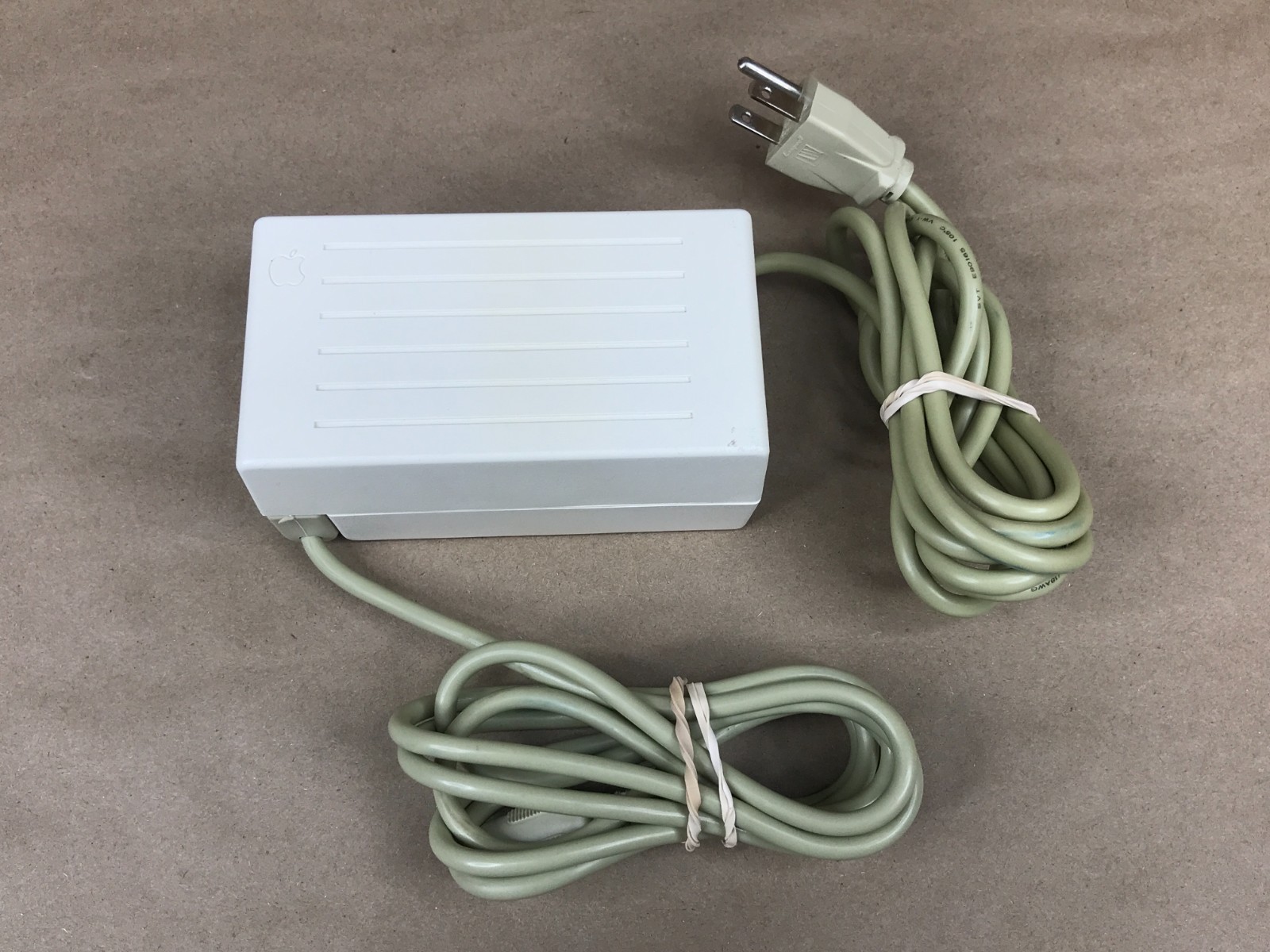 Vintage Apple IIc 2c Power Supply A2M4017 15V 1.2A 18W Power Adapter Tested Good