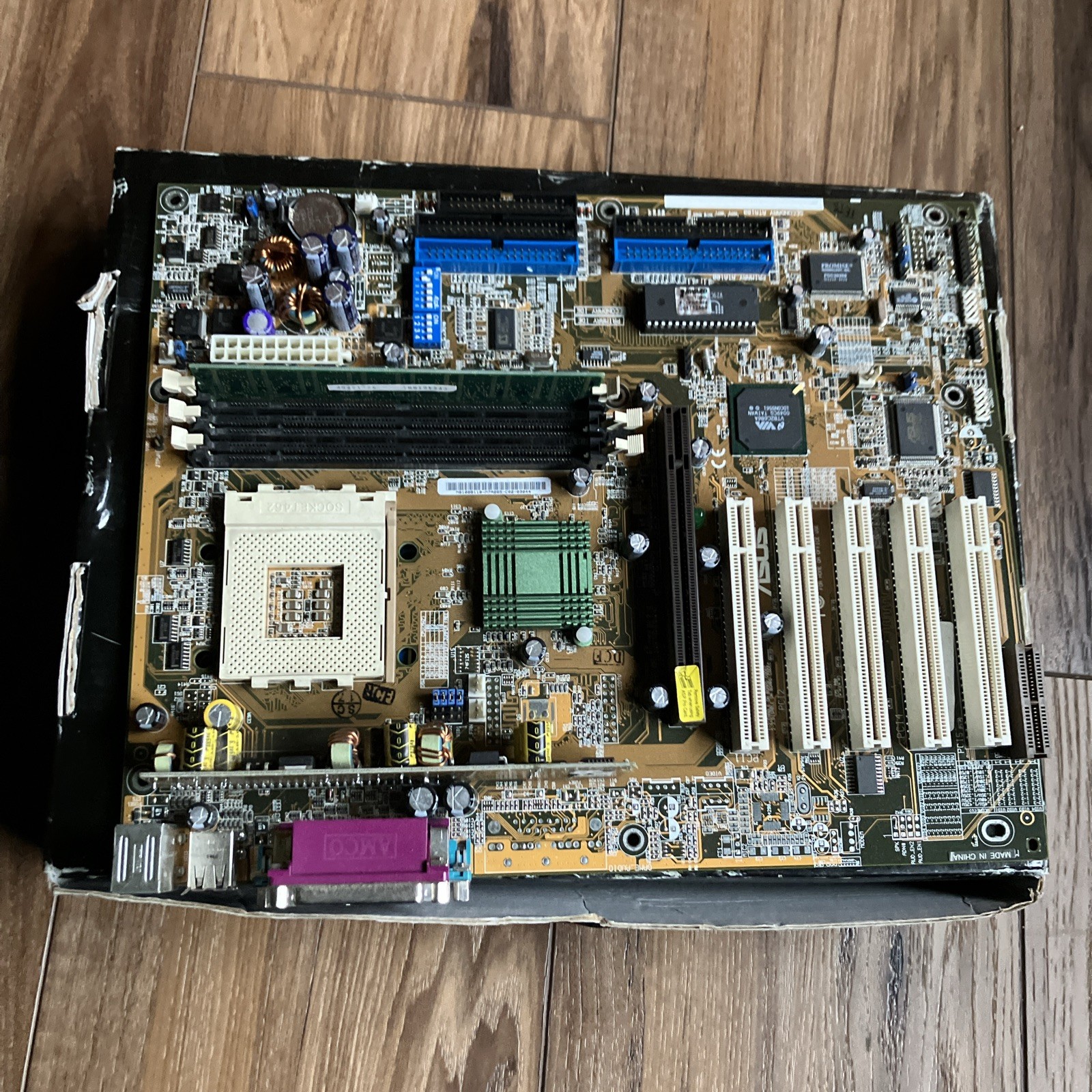 ASUS A7V333 Vintage Motherboard | Untested | For Parts