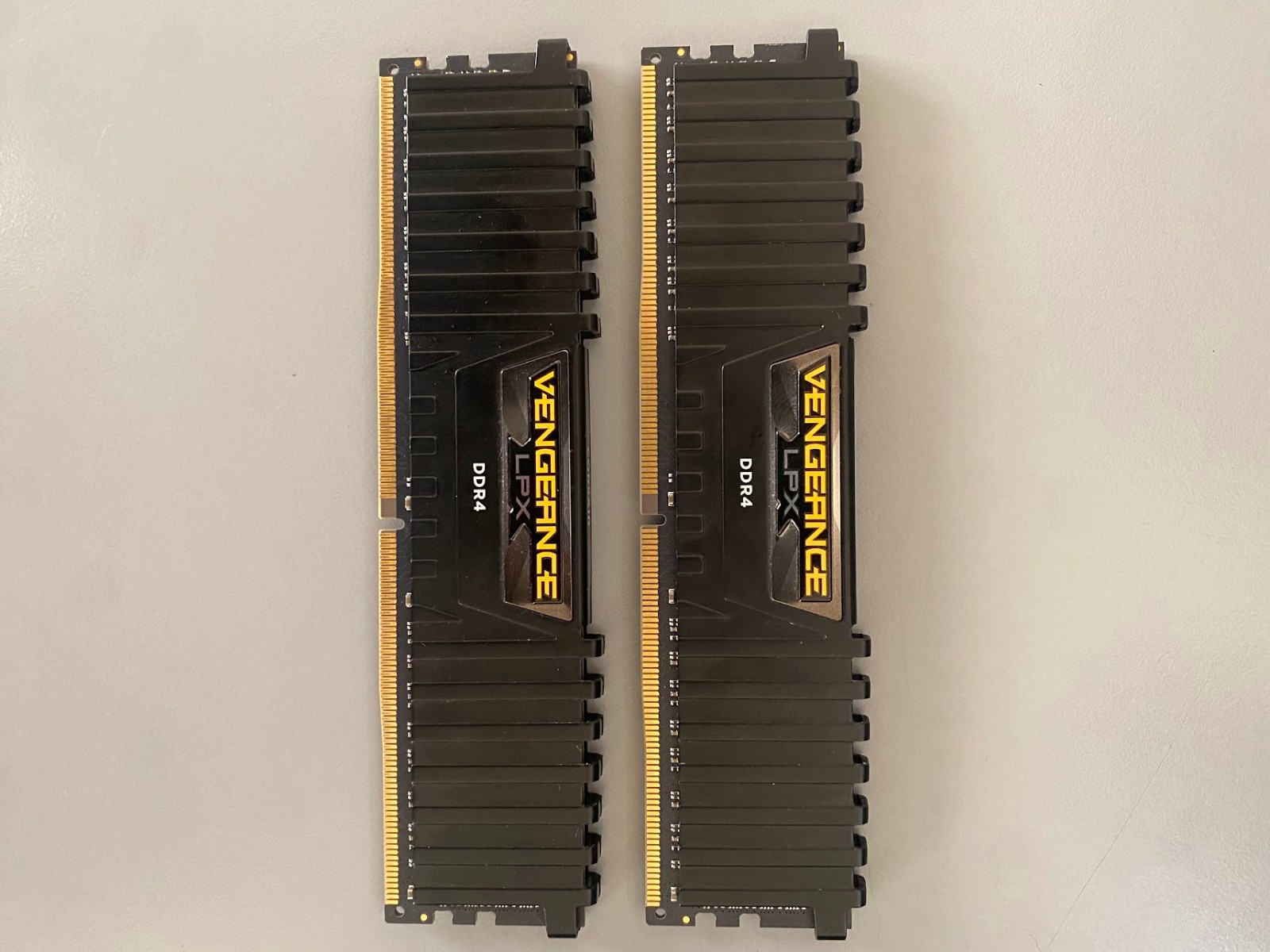 Corsair Vengeance LPX 32GB (2x16GB) RAM DDR4 3200MHz CMK32GX4M2E3200C16