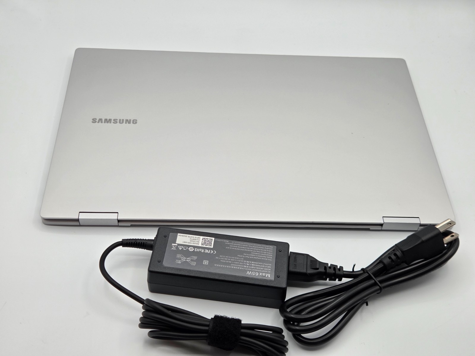 Samsung Galaxy Book2 Pro 360 15.6 i7-1260P 16GB 1TB SSD Laptop FAST SHIP