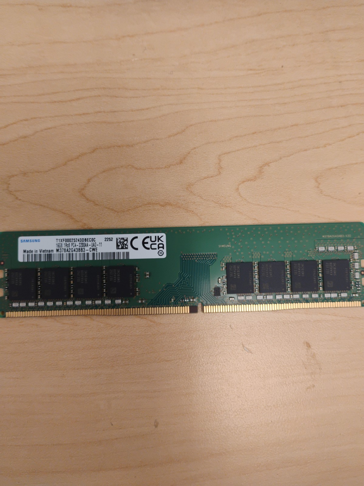 QTY 16 :Samsung 16GB DDR4 PC4-3200AA 3200MHz UDIMM Desktop RAM M378A2G43AB3 