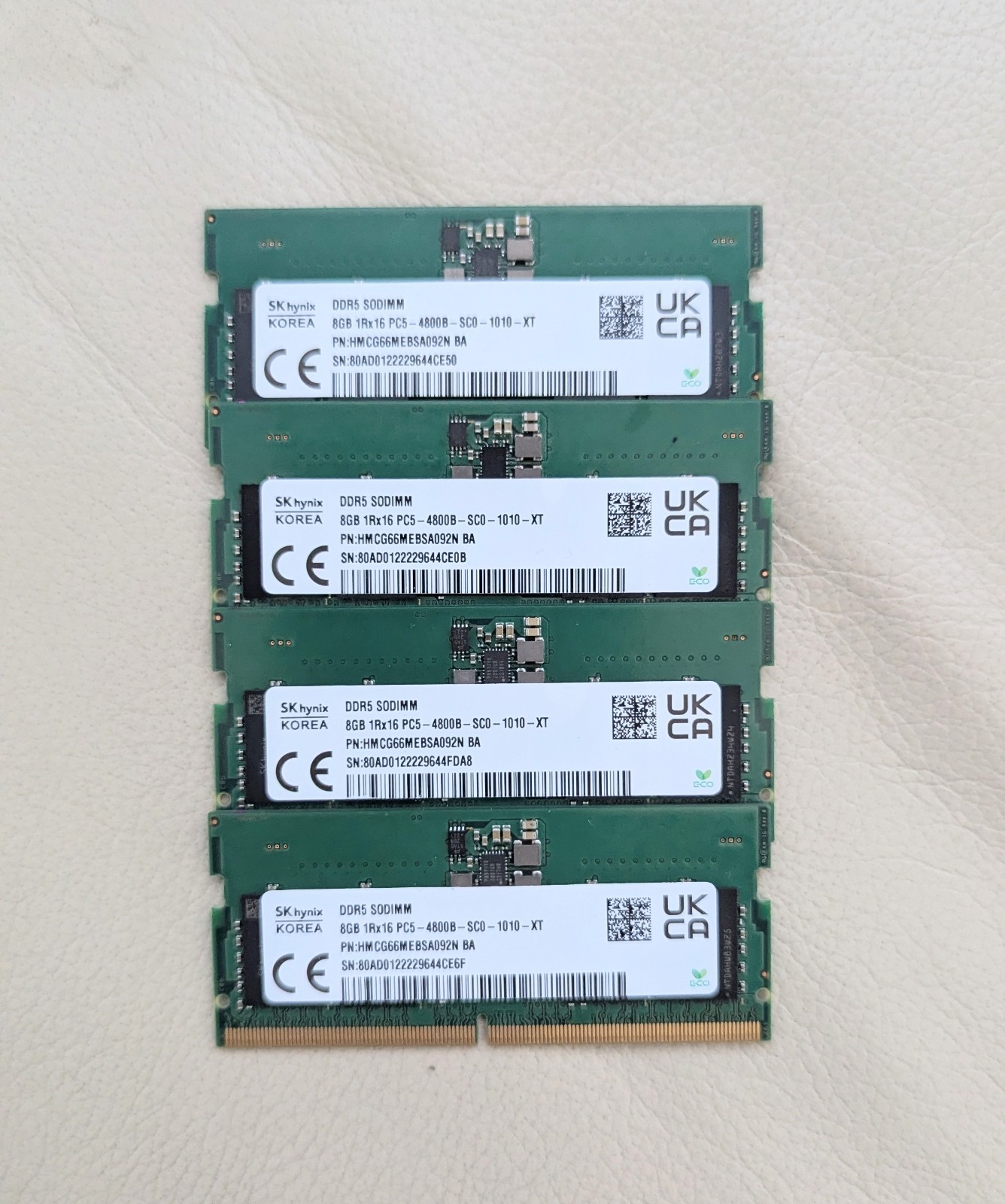 SK Hynix 32 GB 4x8 GB PC5 4800B Laptop