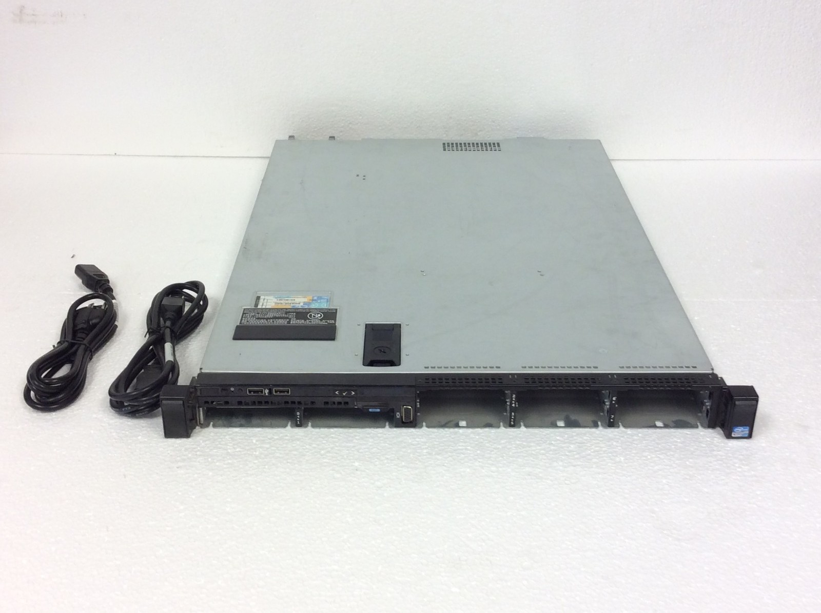 Dell PowerEdge 320 Server Intel Xeon E5-2420 1.90Ghz w/ 16GB DDR3, H710, No HD