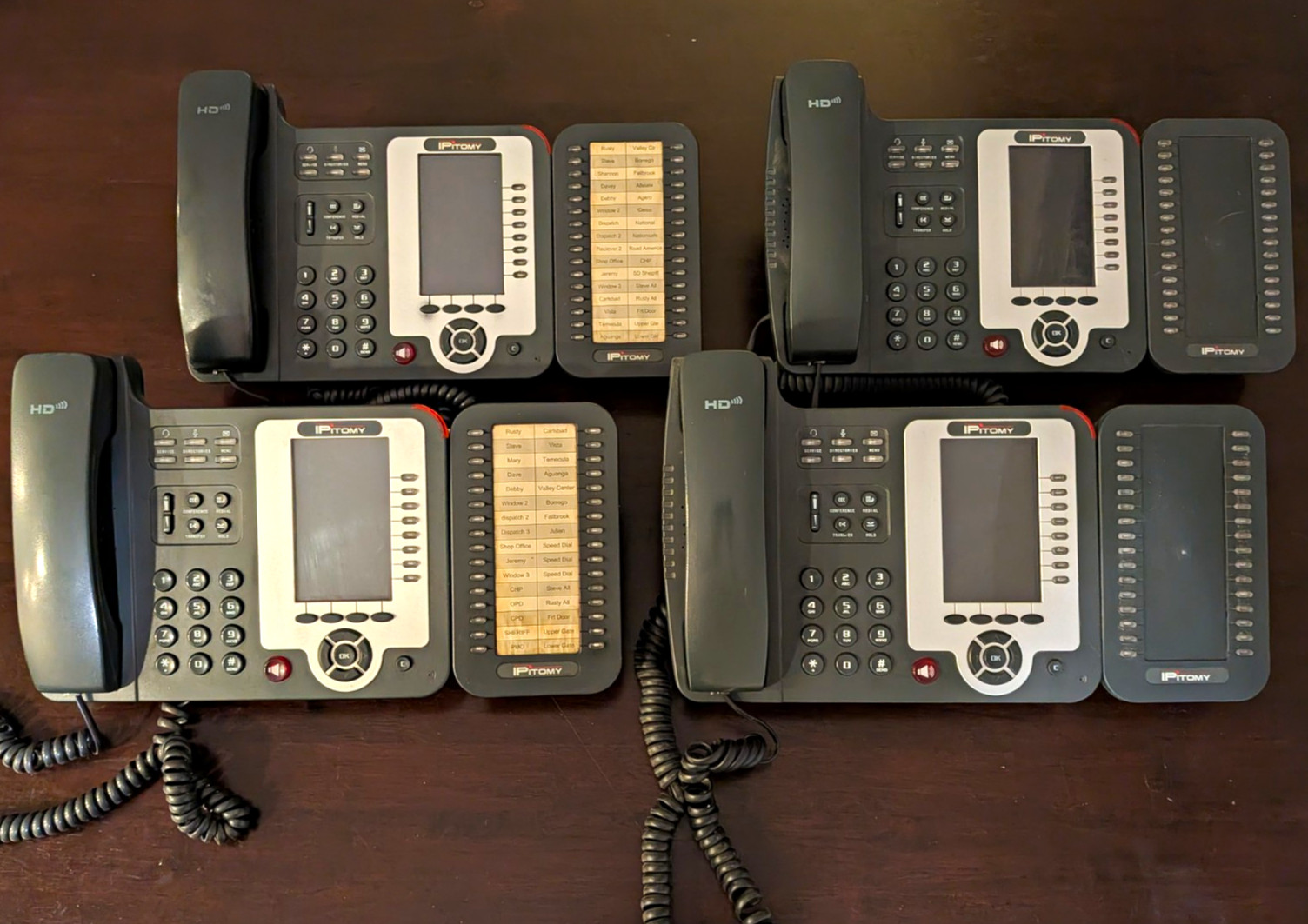 Lot of 4 USED IPitomy IP620-B with IPX-32 DSS Expansion Module VoIP Phone POE