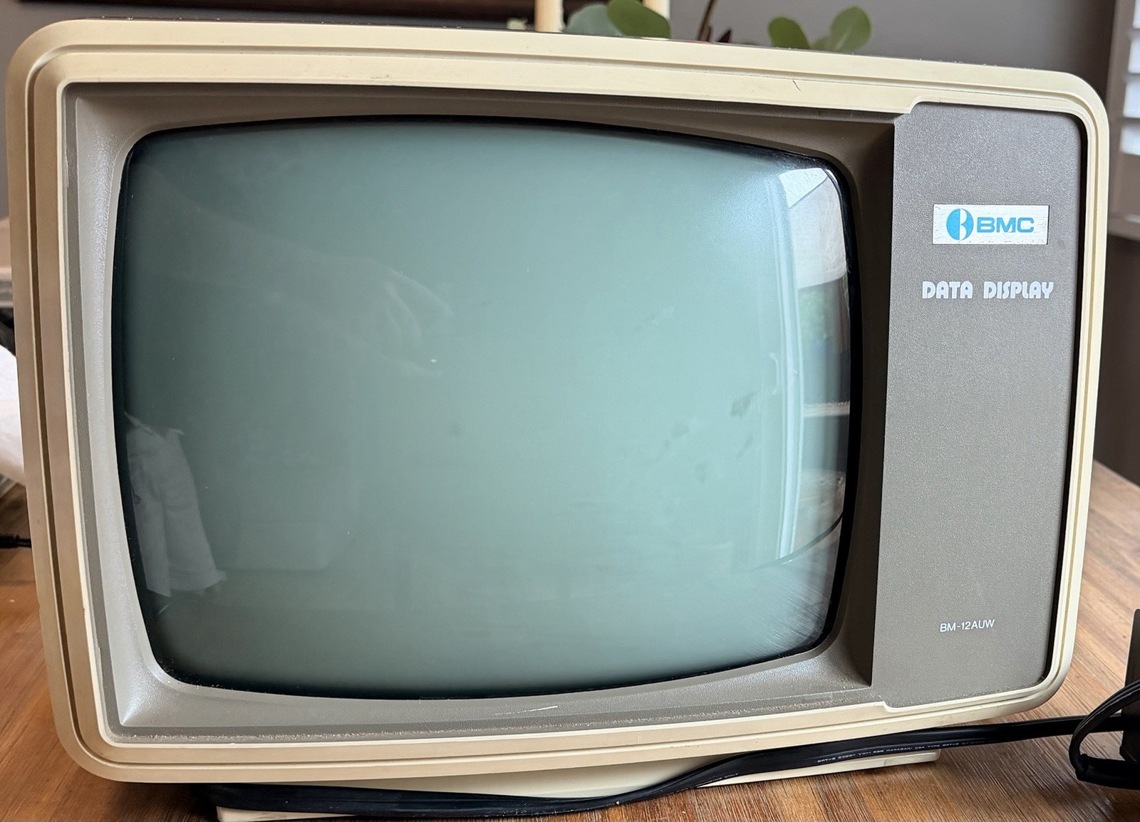 Vintage BMC CRT Data Display BM-12AUW Monitor Commodore 64 - Power Tested Only Vintage BMC CRT Data Display BM-12AUW Monitor Commodore 64 - Power Tested Only