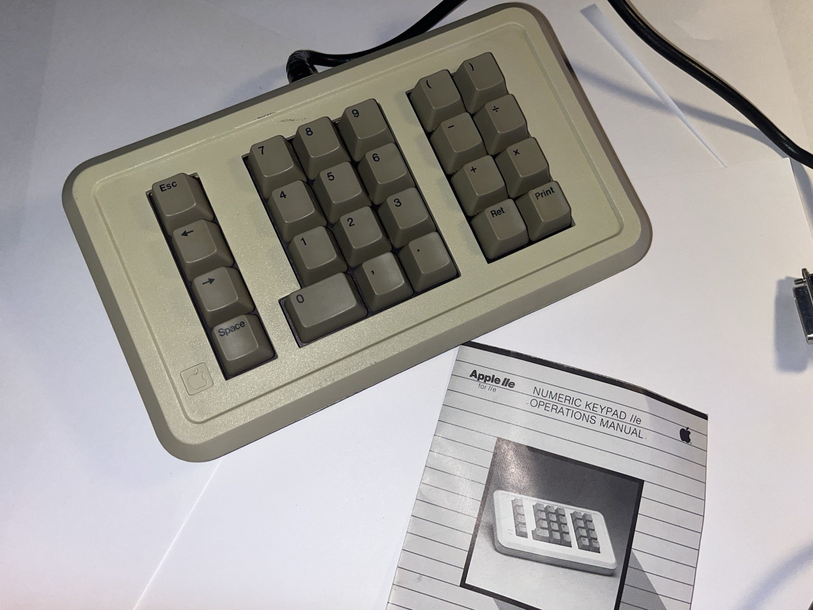 Apple IIe Numeric Keypad Vintage Computer Accessory, MPN A2M2003