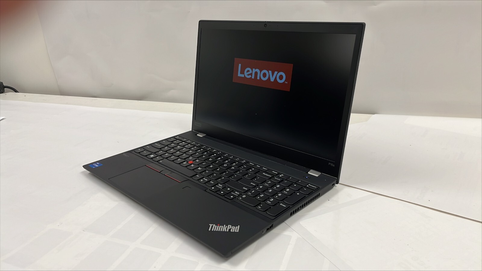Lenovo ThinkPad P15s Gen 2 i7 32GB 1TB Quadro T500 No OS