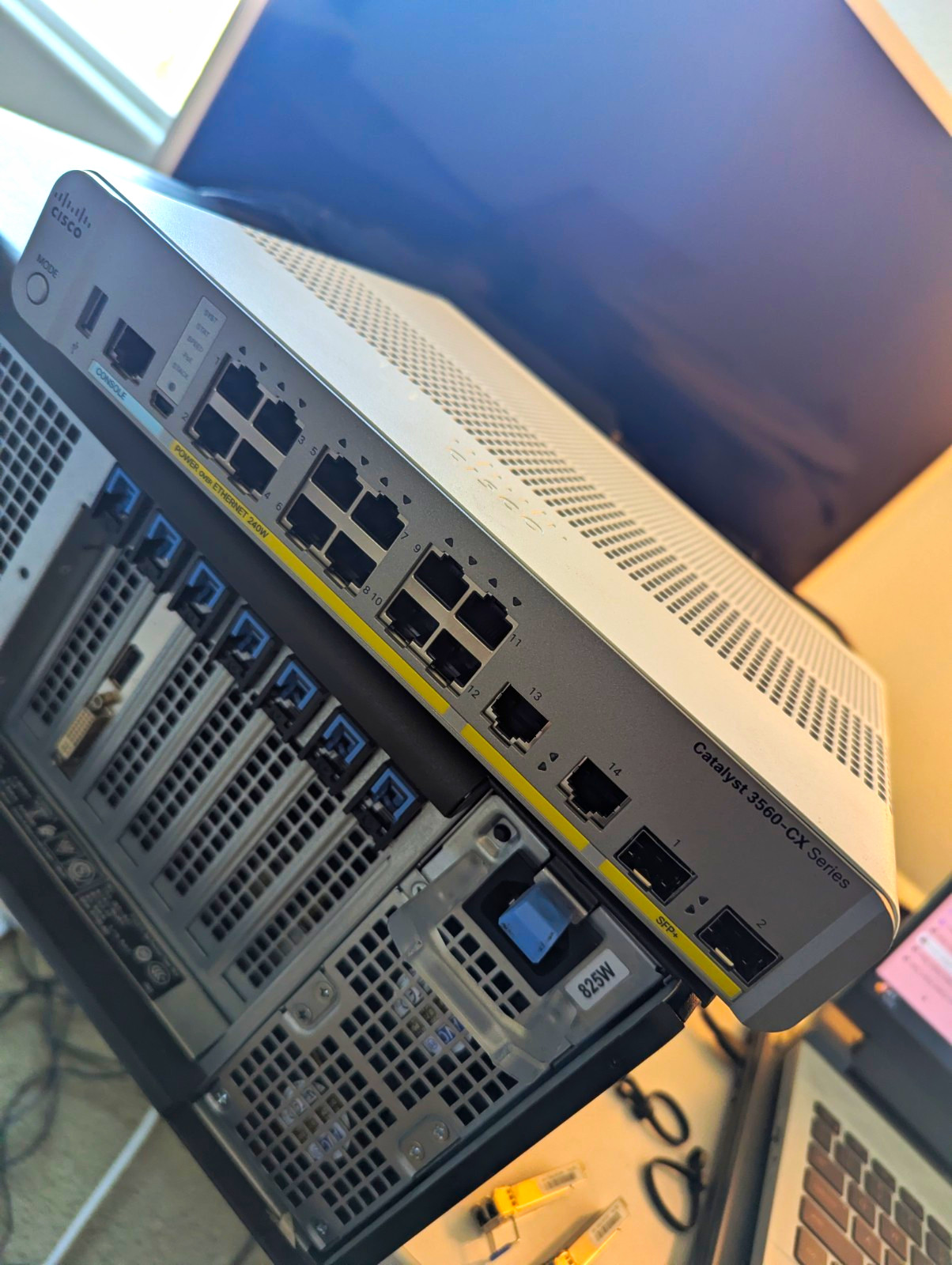 Cisco Catalyst 3560-CX WS-C3560CX-12PD-S 12-Port Gigabit L3 10Gbps SFP
