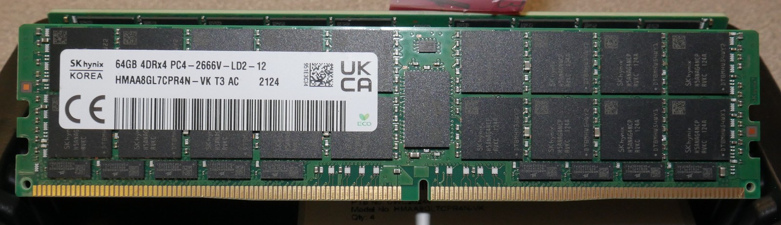 Server memory: SK Hynix 64GB 4DRx4 PC4-2666V 21300MHz ECC HMAA8GL7CPR4N-VK Server memory: SK Hynix 64GB 4DRx4 PC4-2666V 21300MHz ECC HMAA8GL7CPR4N-VK
