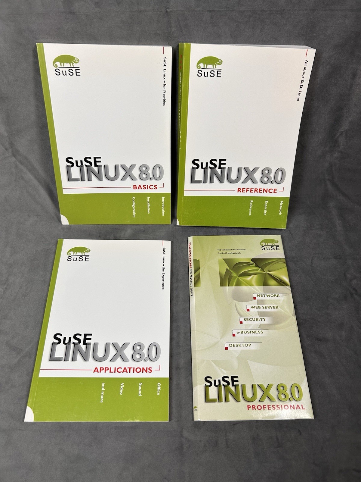 SuSE Linux 8.0 Professional 7 CD 1 DVD Set Vintage Complete OS Software (R) SuSE Linux 8.0 Professional 7 CD 1 DVD Set Vintage Complete OS Software (R)