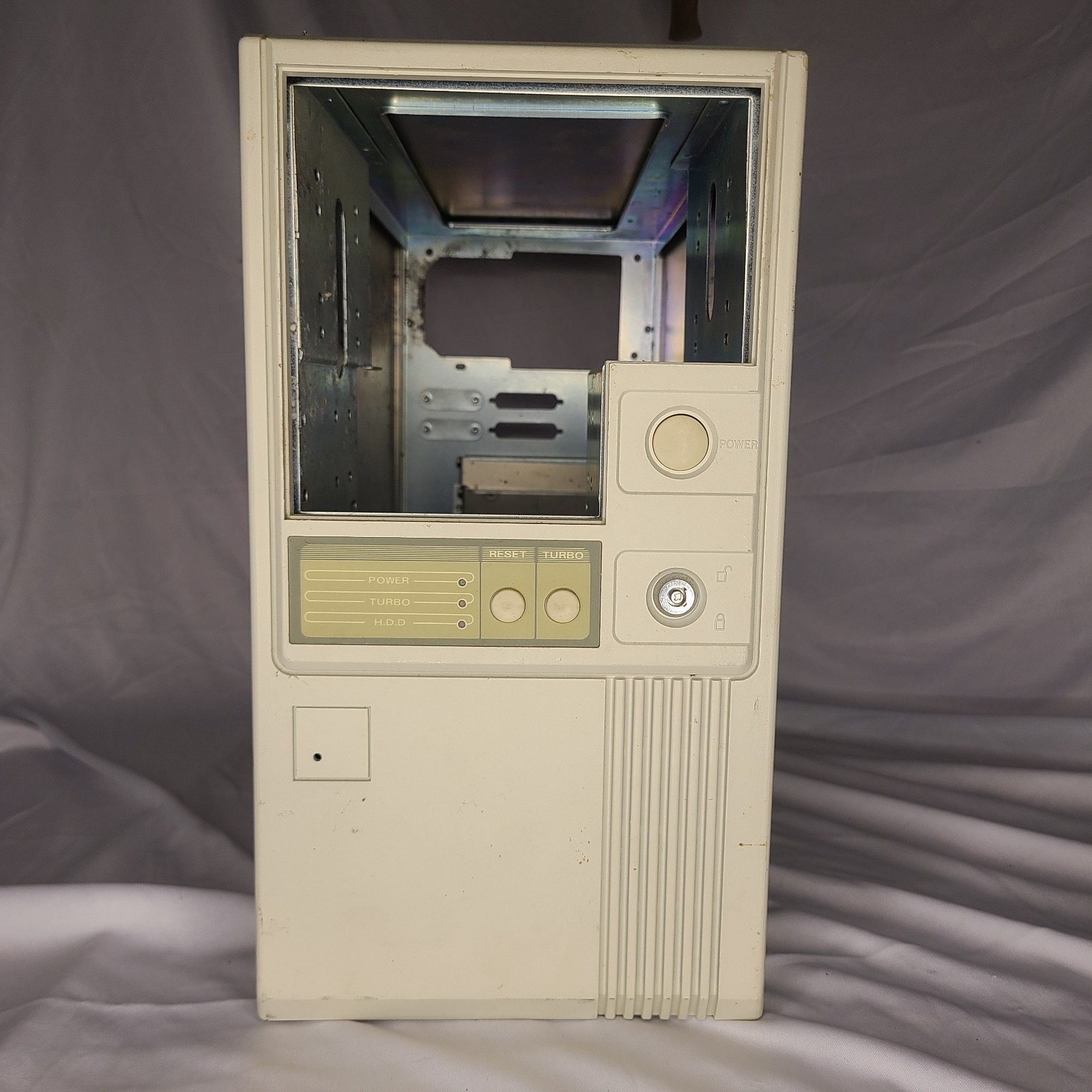 Vintage Retro Beige Sleeper PC Case  Desktop Computer Key With Turbo Button