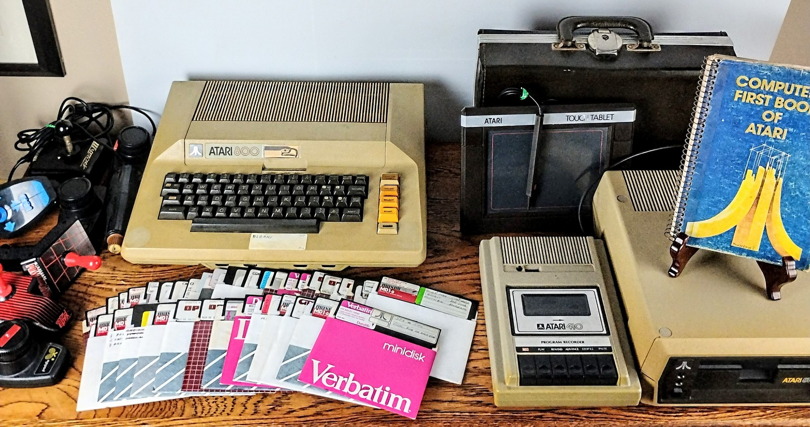 Vtg Atari 800 Complete Computer System Lot Games Controllers Disk Drive Recorder Vtg Atari 800 Complete Computer System Lot Games Controllers Disk Drive Recorder