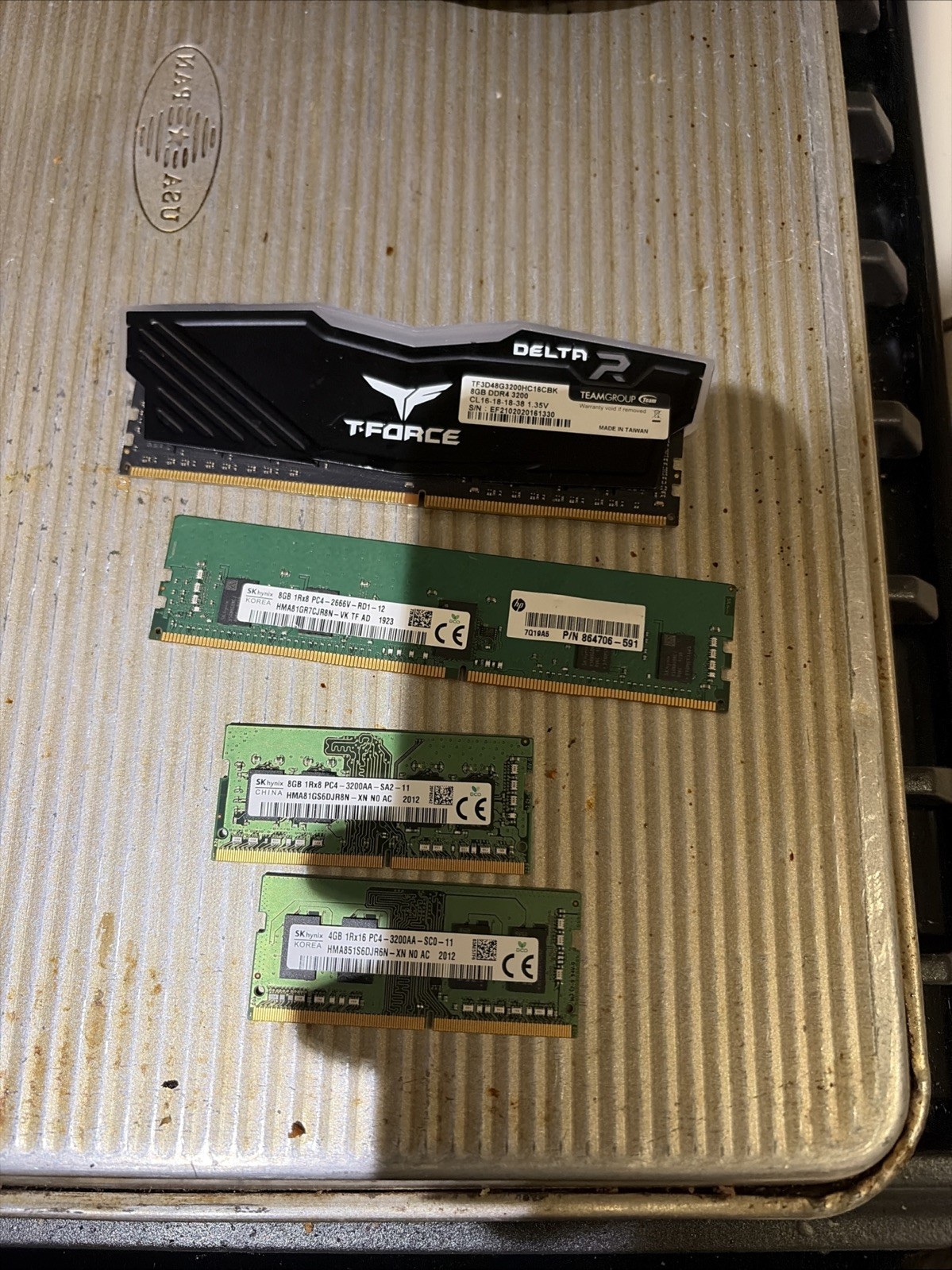 Lot Of 4 X Sticks Of Pc4 Ddr4 Ram-tested 3x 8gb 1x 4gb MAKE OFFER Lot Of 4 X Sticks Of Pc4 Ddr4 Ram-tested 3x 8gb 1x 4gb MAKE OFFER