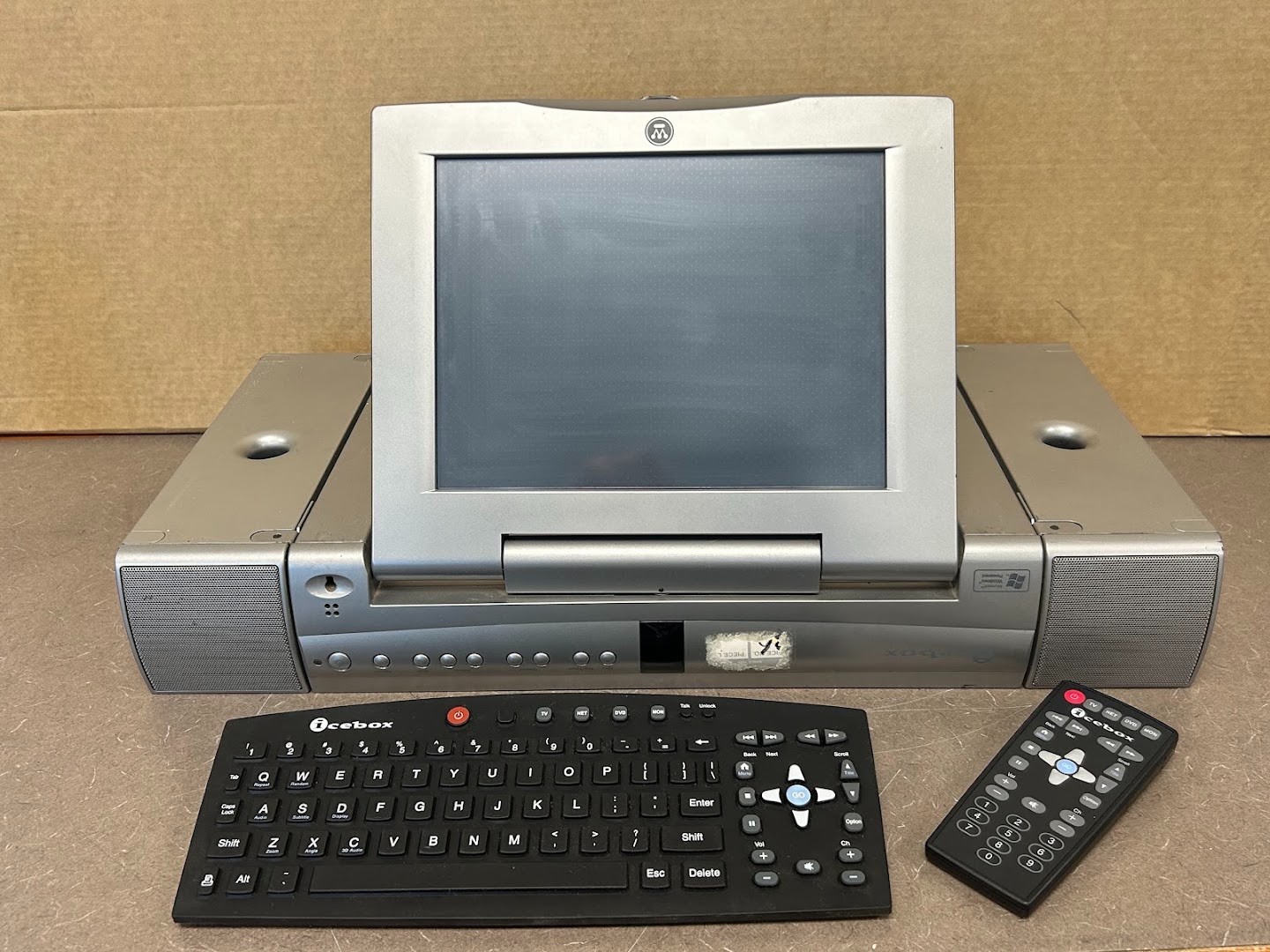 Vintage iCEBOX ICE-85004 Under Cabinet Kitchen Computer TV Keyboard Remote #95