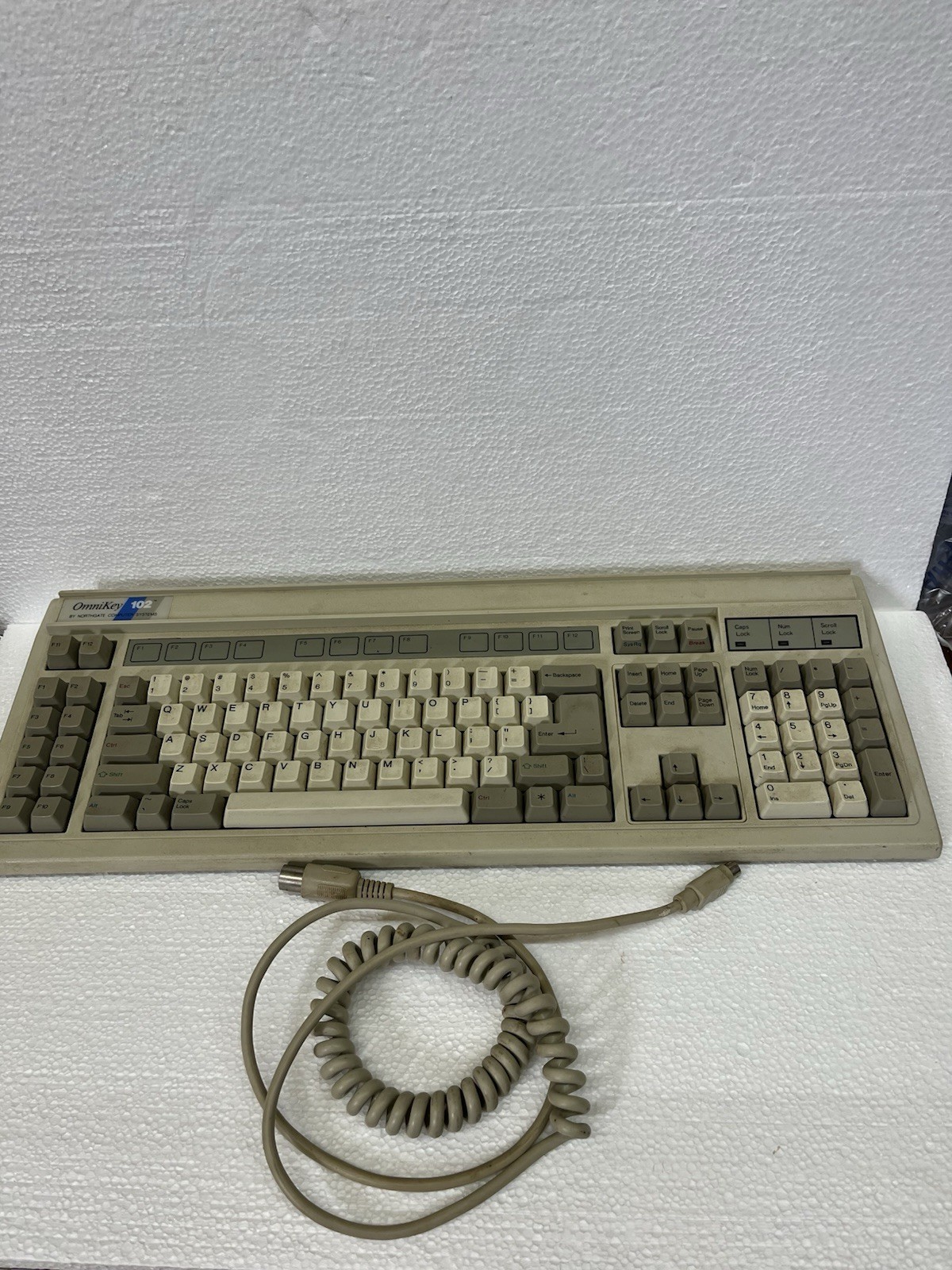 Vintage Northgate OmniKey 102 Mechanical Keyboard w Cable Tested White ALPS