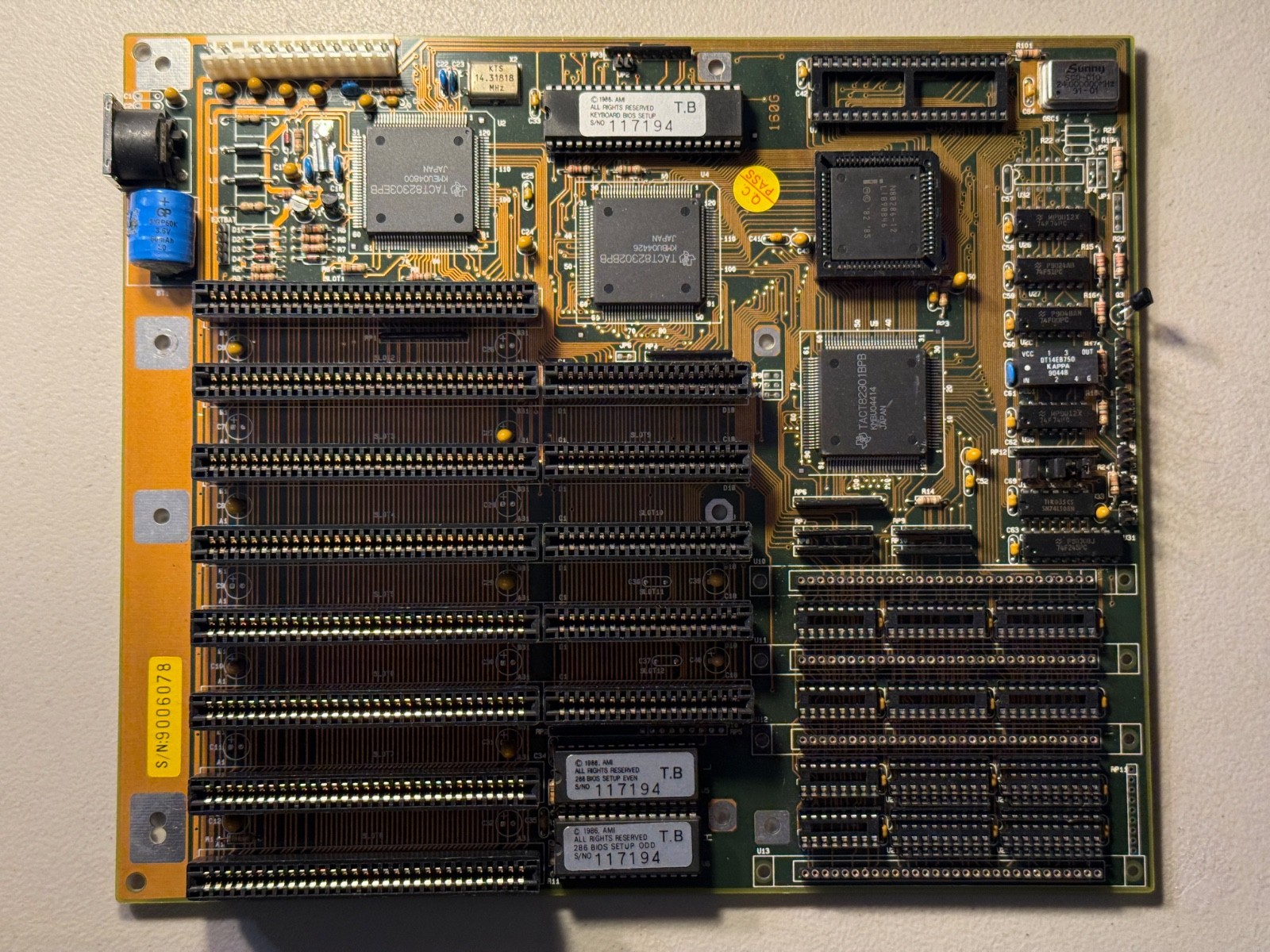 Vintage Intel 286-12 Motherboard - Works