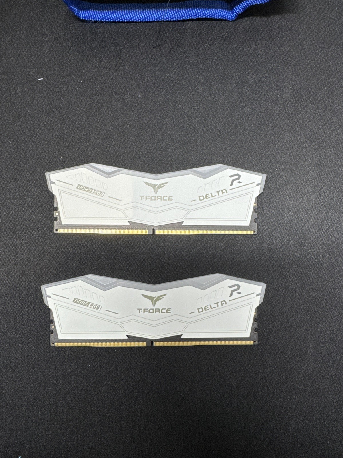 T-FORCE DELTA RAM DDR5 32GB 6000MHZ T-FORCE DELTA RAM DDR5 32GB 6000MHZ