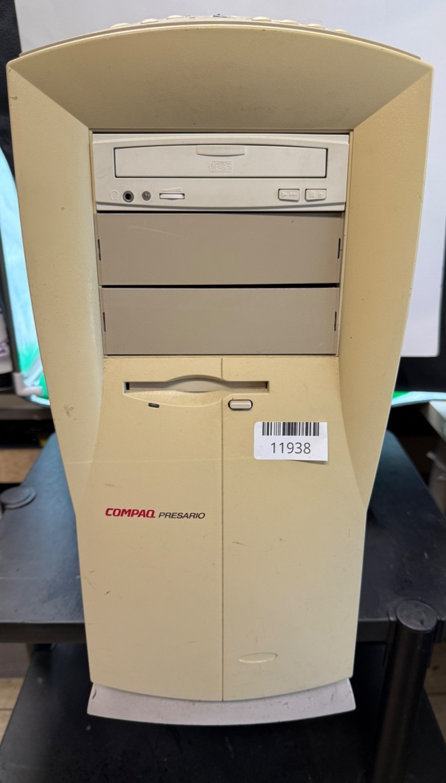 VINTAGE Compaq Presario 4770 DOM-Penti MMX-32MB Ram 3.8GB HDD S3 Trio GFx W98SE VINTAGE Compaq Presario 4770 DOM-Penti MMX-32MB Ram 3.8GB HDD S3 Trio GFx W98SE