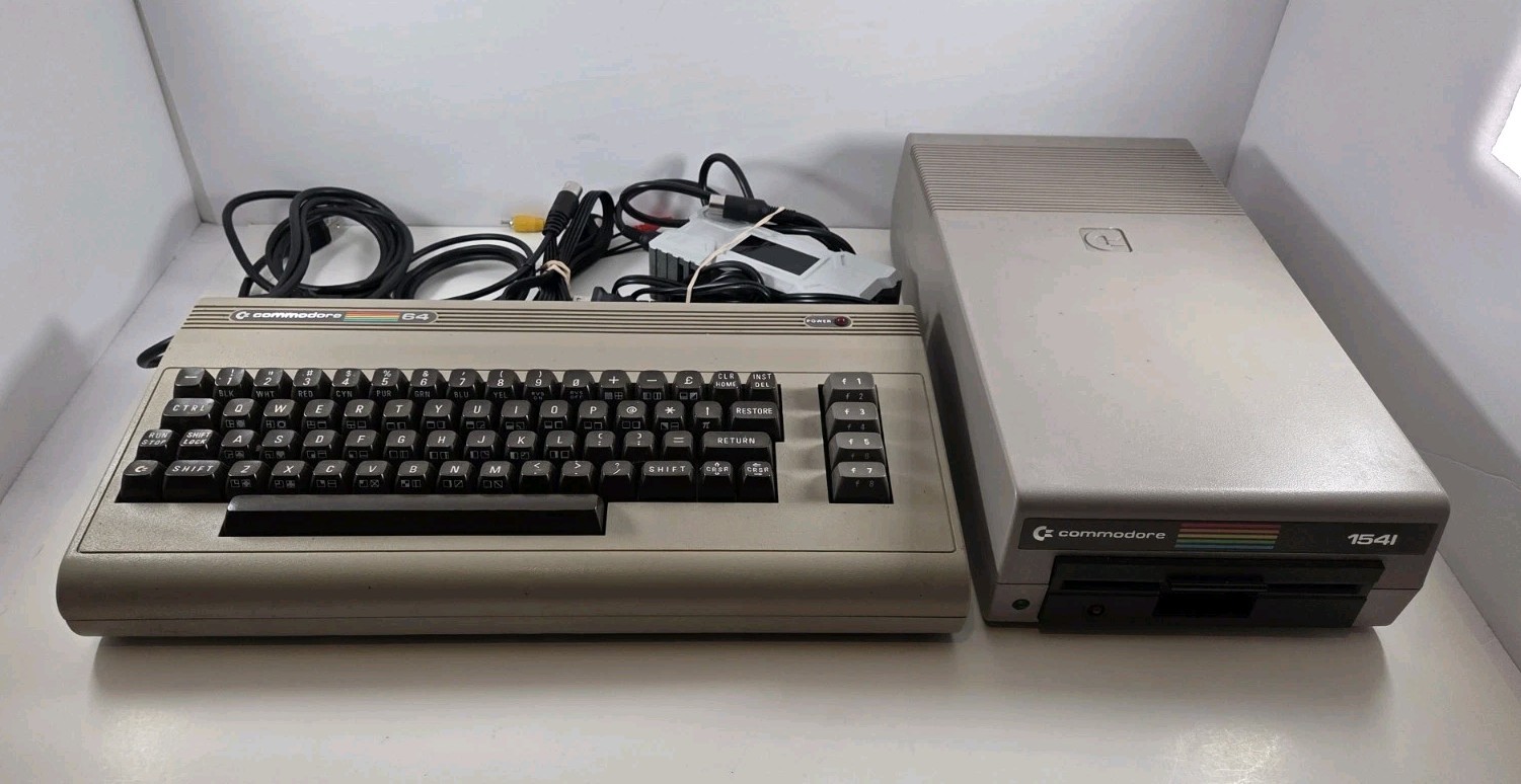 Commodore 64 Computer w 1541 Disk Drive PSU Cables G2U Commodore 64 Computer w 1541 Disk Drive PSU Cables G2U