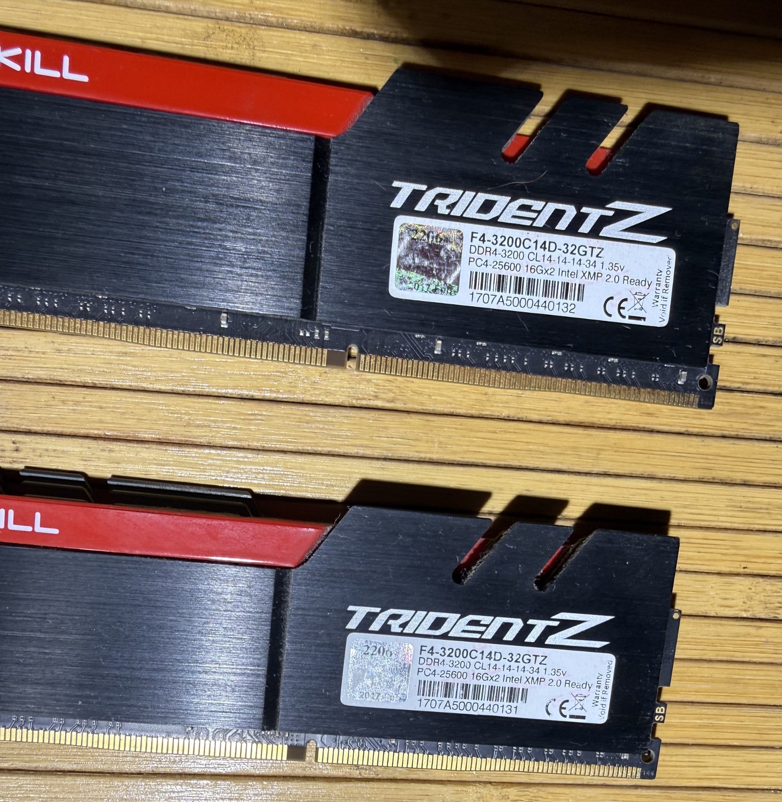 G.Skill Trident Z 32GB (2x16GB) DDR4-3200 CL14 RAM F4-3200C14D-32GTZ G.Skill Trident Z 32GB (2x16GB) DDR4-3200 CL14 RAM F4-3200C14D-32GTZ