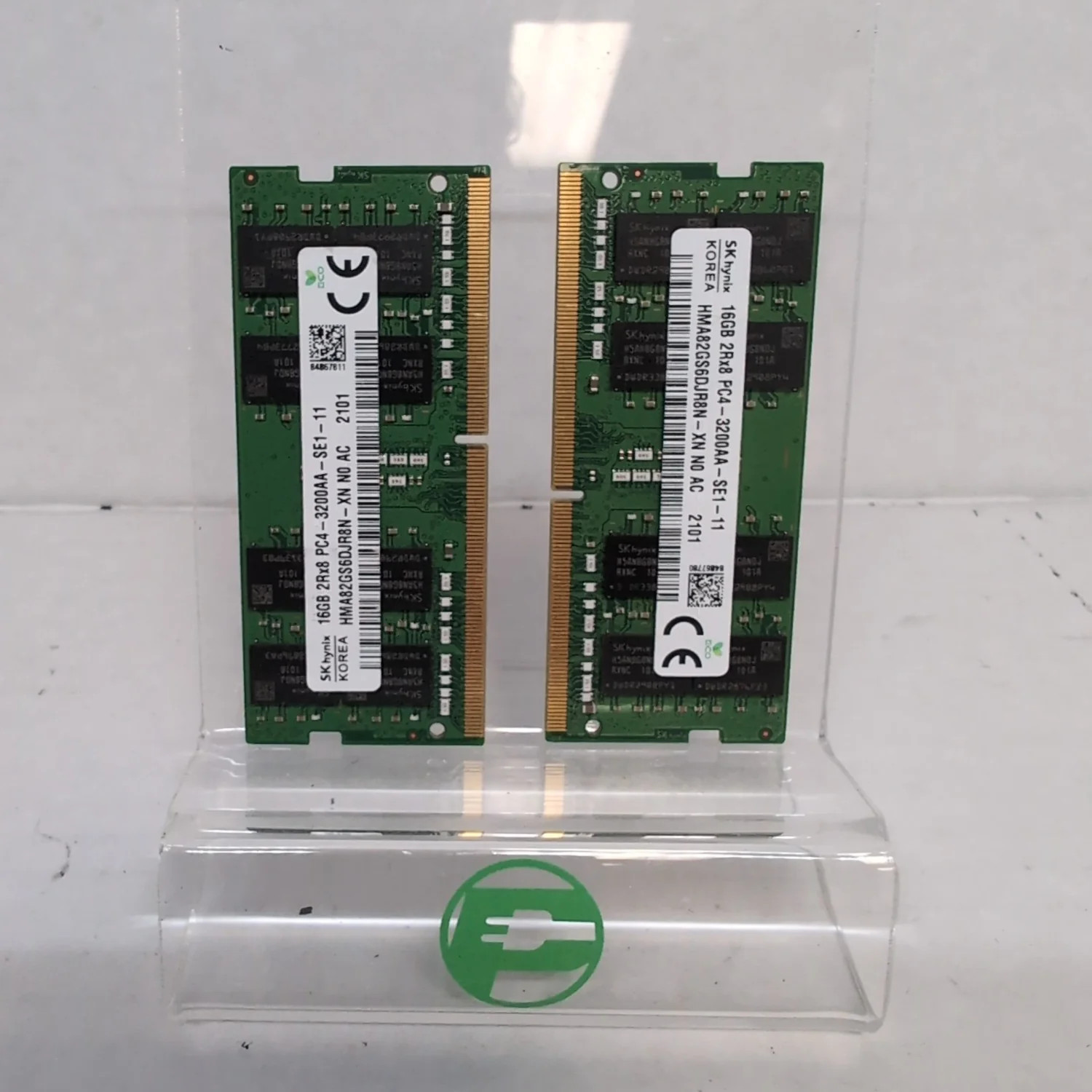 SK Hynix 2Rx8 PC4-3200AA SE1-11 32GB (2x16GB) RAM DDR4 3200MHz HMA82GS6DJR8N