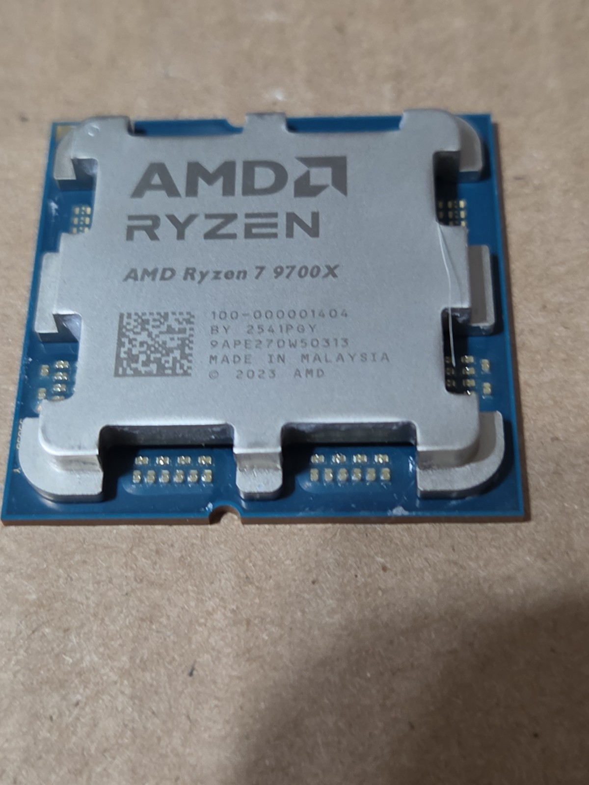 AMD Ryzen 7 9700X 3.80GHz 8 Core 100-000001404 16 Thread AM5