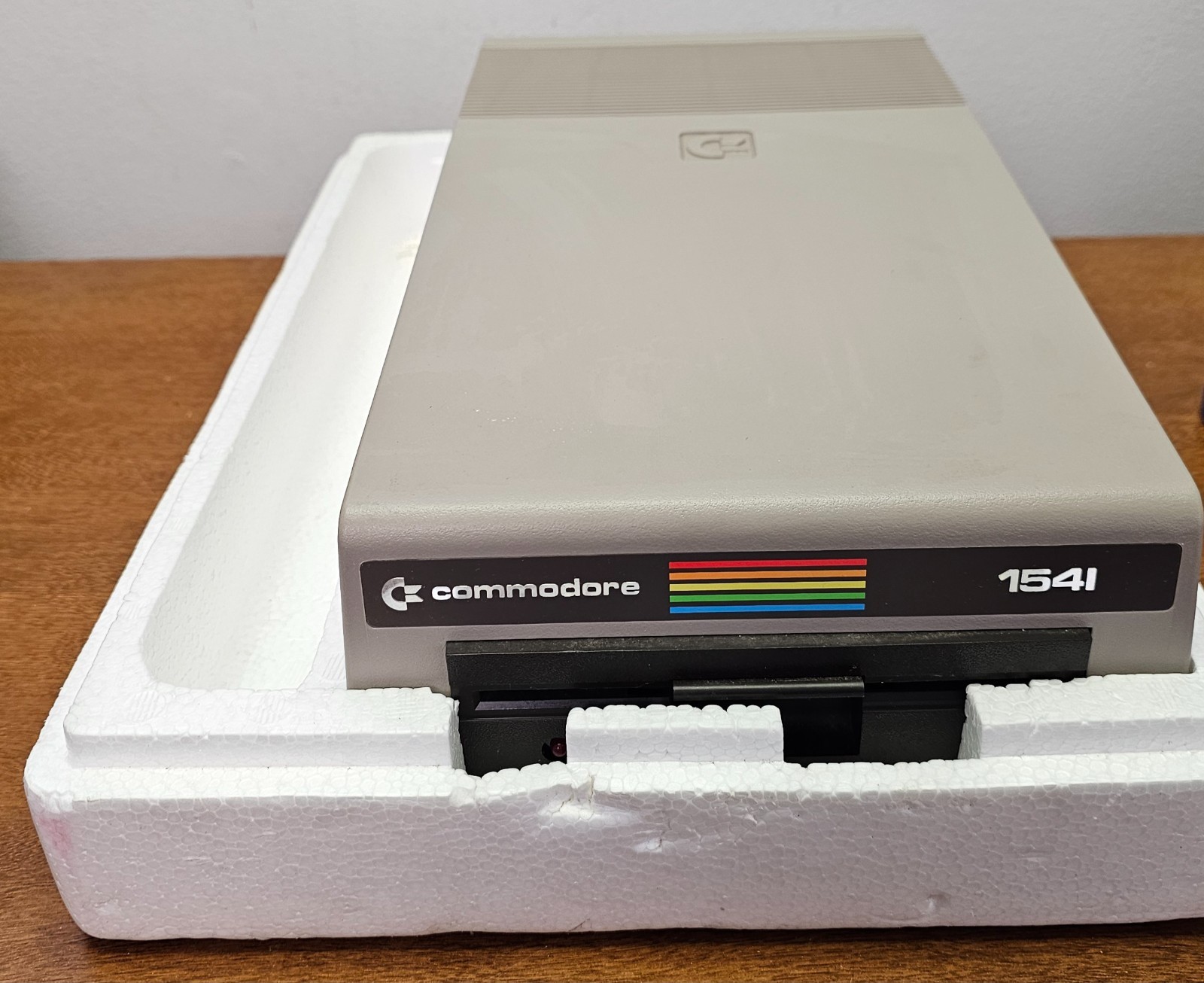 Commodore 1541 disk drive machine only Commodore 1541 disk drive machine only