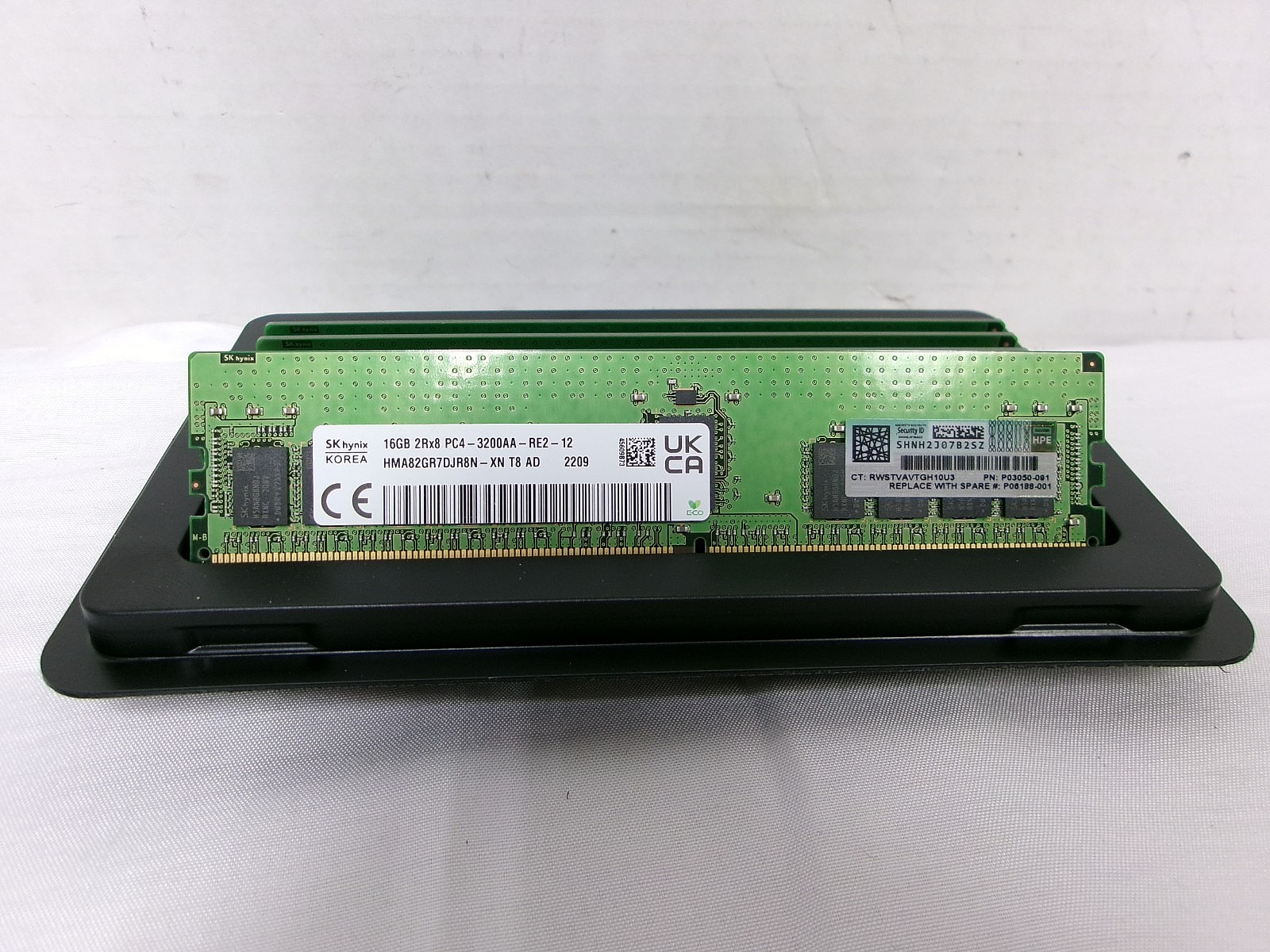 SK Hynix HMA82GR7DJR8N-XN 128GB (8x16GB) 2Rx8 PC4-3200AA HPE Server Memory RAM