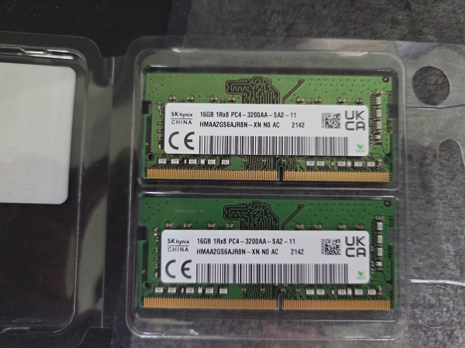 2x 16GB DDR4 RAM (32GB) SK hynix HMAA2GS6AJR8N-XN 1Rx8 PC4-3200AA DDR4 RAM 2x 16GB DDR4 RAM (32GB) SK hynix HMAA2GS6AJR8N-XN 1Rx8 PC4-3200AA DDR4 RAM