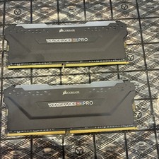 Corsair Vengeance RGB Pro 32GB (2x16GB) DDR4 3600MHz (CMW32GX4M2D3600C18) picture
