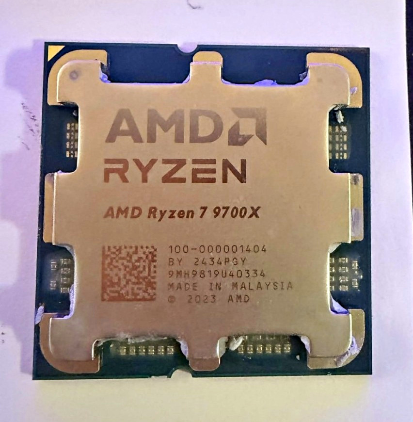 AMD Ryzen 7 9700X 8-Core Socket AM5 3.8GHz CPU MPN 100-000001404 AMD Ryzen 7 9700X 8-Core Socket AM5 3.8GHz CPU MPN 100-000001404