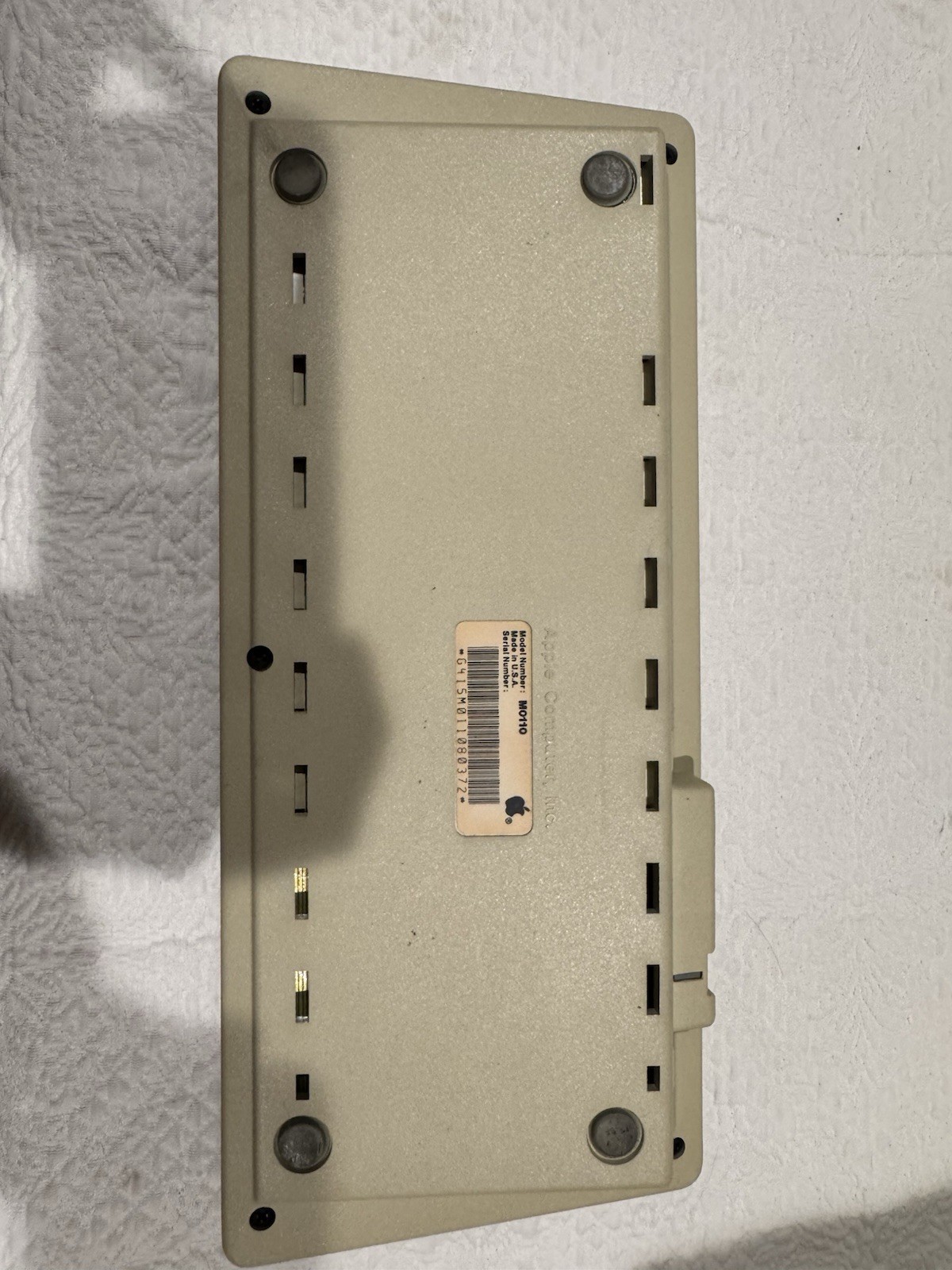 Vintage Apple Keyboard (MO110)