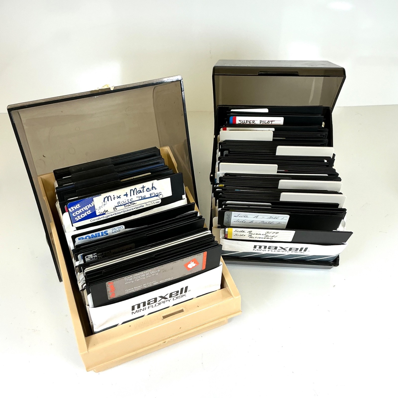 Approx 110 Apple II IIe IIc 5.25” Floppy Disk Lot Games Software Utilities Vtg Approx 110 Apple II IIe IIc 5.25” Floppy Disk Lot Games Software Utilities Vtg