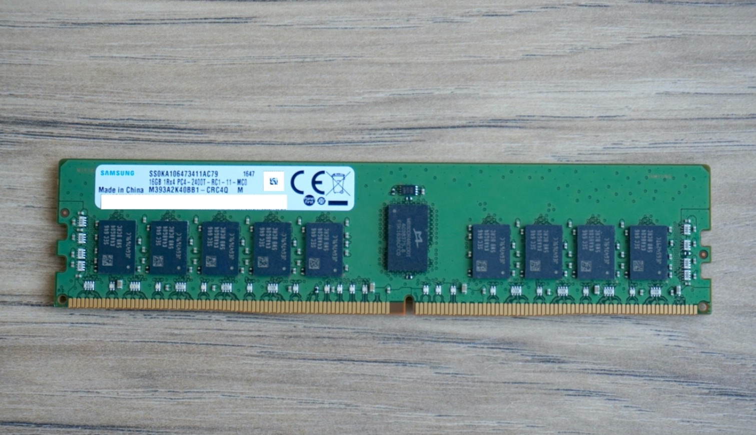 Samsung 16GB M393A2K40BB1-CRC4Q PC4-2400T DDR-19200 288Pin ECC Server Memory (VT Samsung 16GB M393A2K40BB1-CRC4Q PC4-2400T DDR-19200 288Pin ECC Server Memory (VT