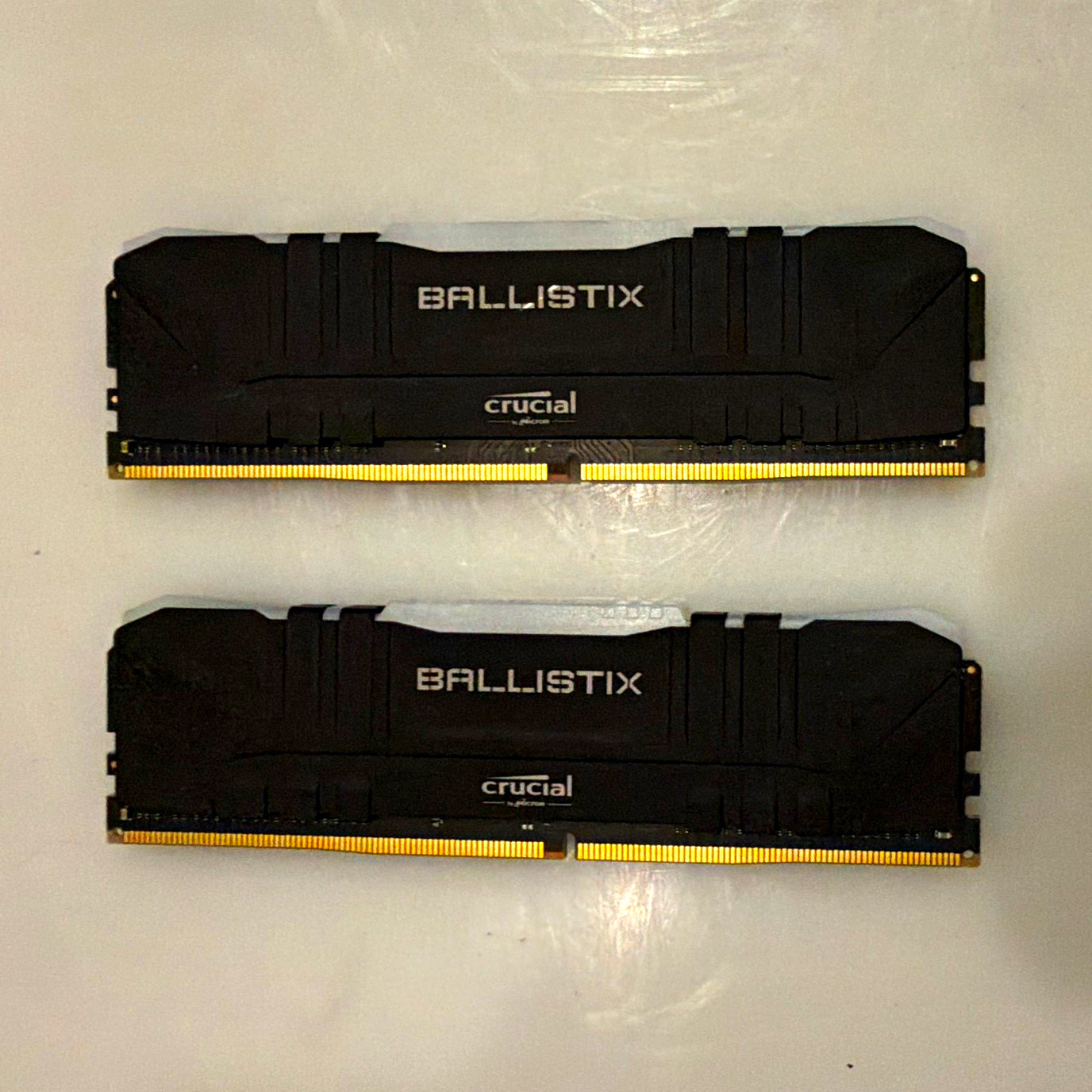 Crucial Ballistix 16GB (2x8GB) DDR4-3200 PC4-25600 288-Pin BL2K8G32C16U4B