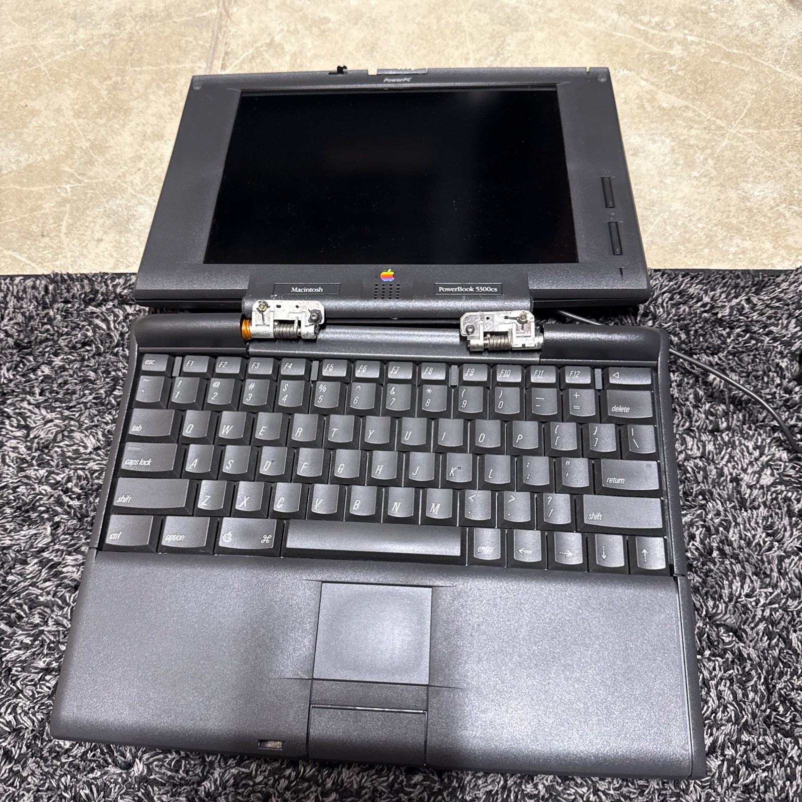 Vintage Apple Macintosh Power PC Powerbook 5300cs NOT WORKING/PARTS