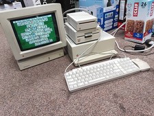 Vintage Apple IIGS Computer Floppy Monitor Complete System Keyboard Mouse Works picture