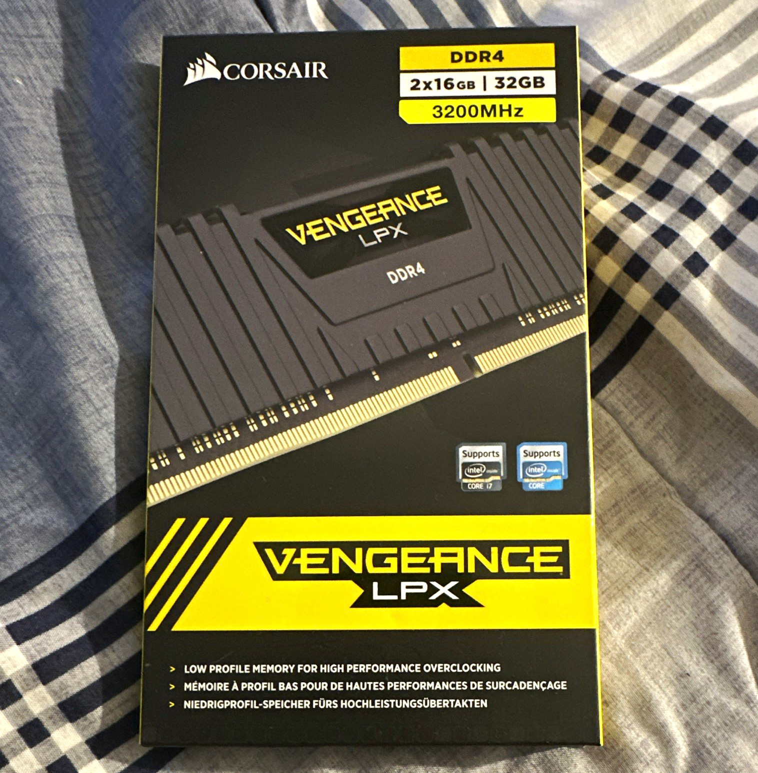 Corsair Vengeance 32GB (2x16GB) 3200MHz DDR4 , And 16GB (2x8GB) 3200MHz DDR4
