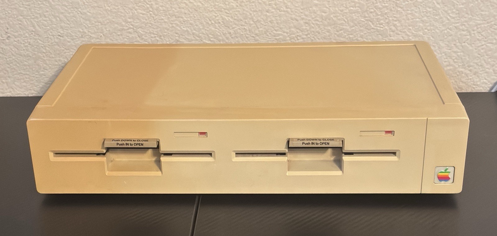 Vintage APPLE MACINTOSH DUODISK A9M0108 Dual 5 1/4” Floppy Disk Drive UNTESTED