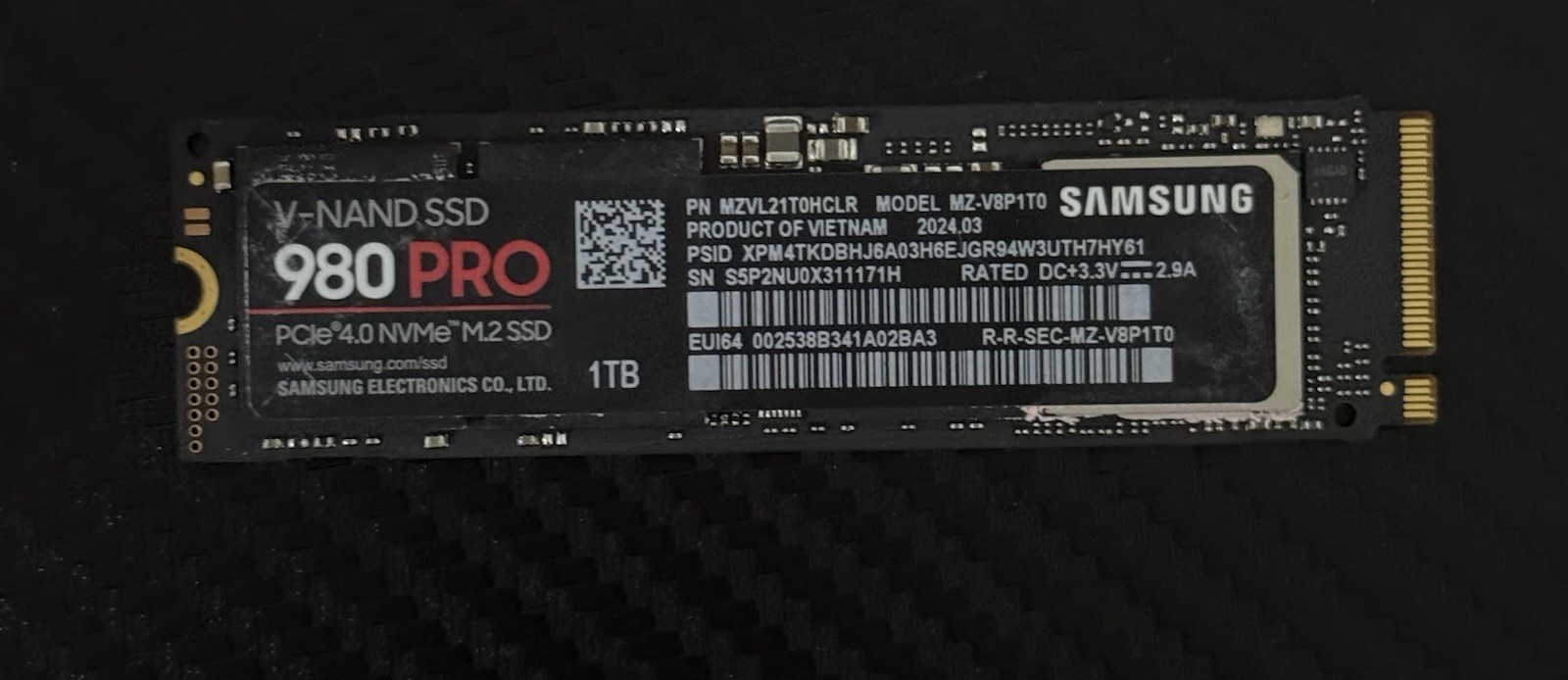 Samsung 980 Pro 1TB PCIe 4.0 NVMe M.2 SSD Samsung 980 Pro 1TB PCIe 4.0 NVMe M.2 SSD