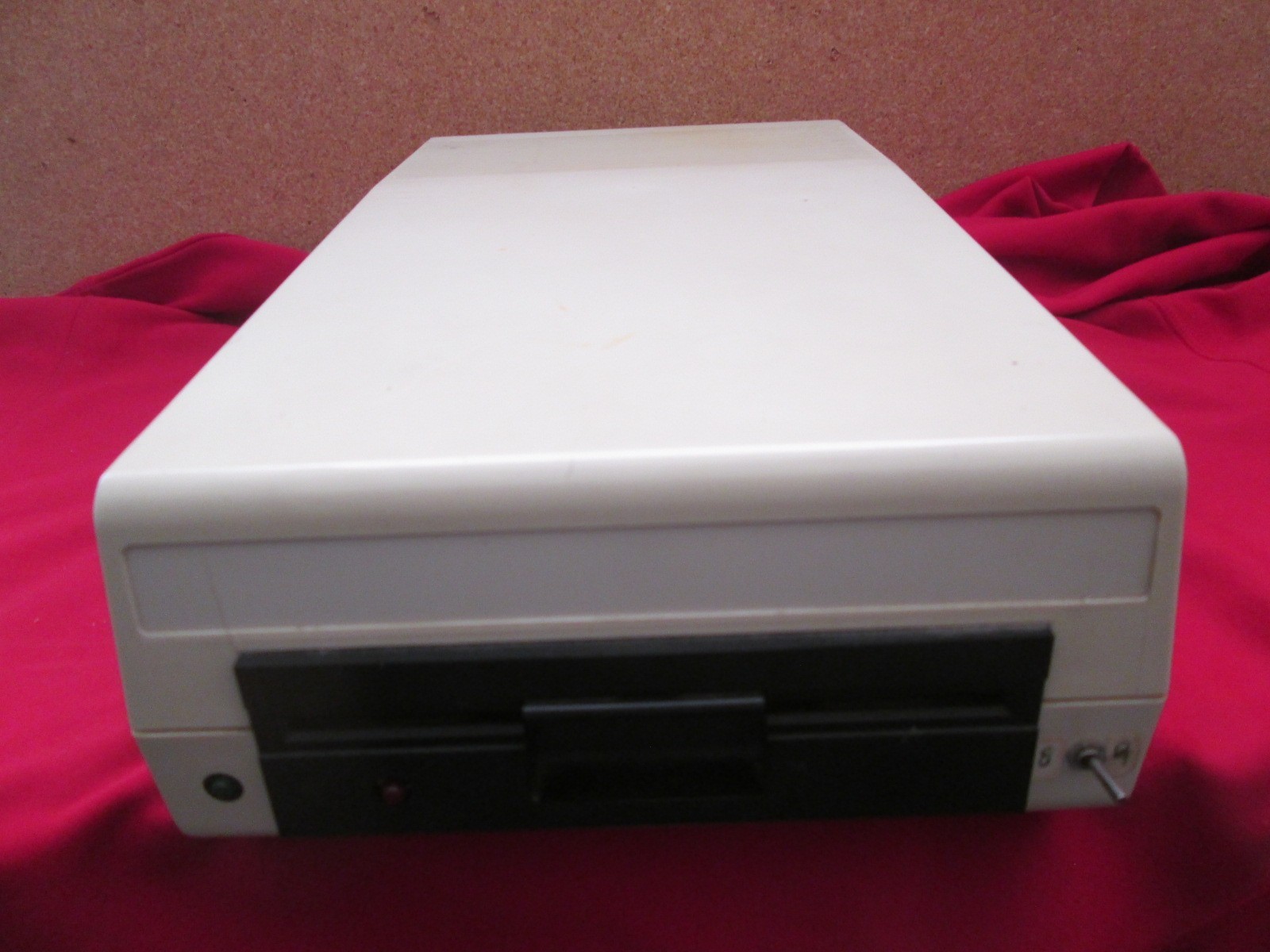 Commodore VIC-1540 Single Floppy Disk Drive Rare Power Tested