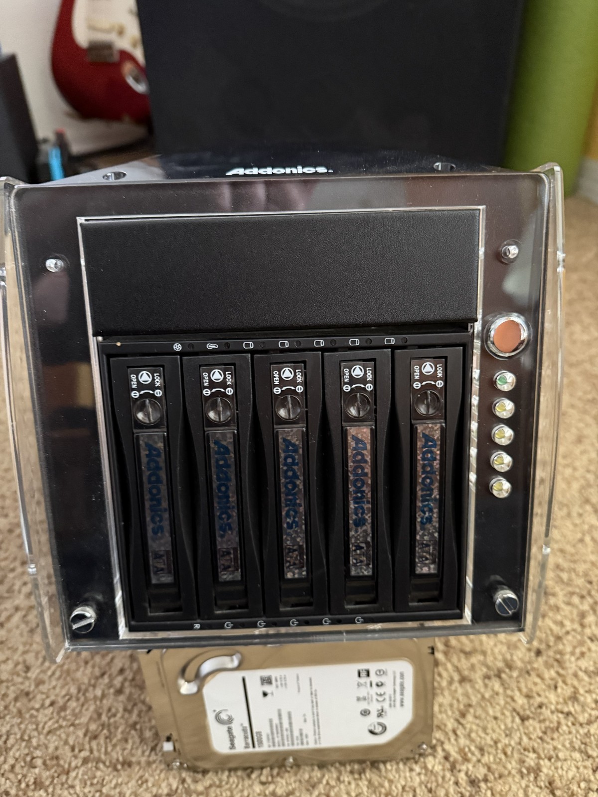 Addonics 5-Disk SATA II RAID System Tower. With 5 Seagate 1500 Gig 7200rpm drive
