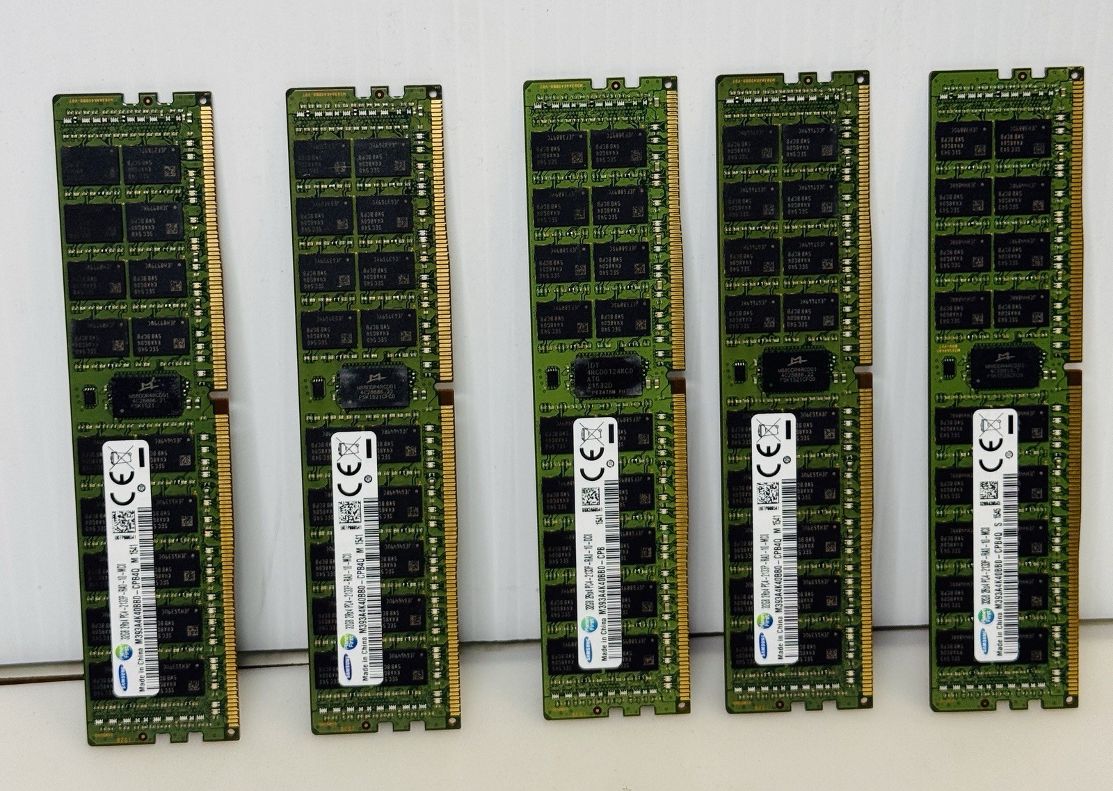 Lot of (5) Samsung 32GB 2RX4 DDR4-2133 ECC REG RAM M393A4K40BB0-CPB Lot of (5) Samsung 32GB 2RX4 DDR4-2133 ECC REG RAM M393A4K40BB0-CPB