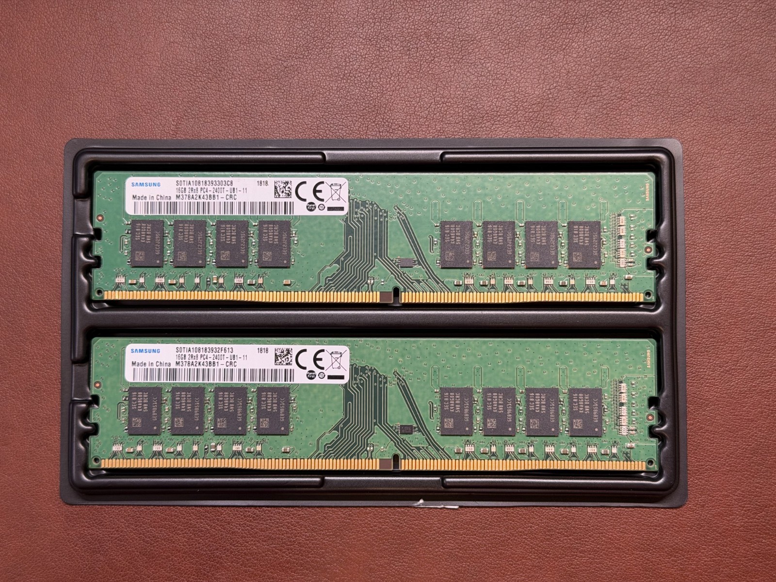 Lot of 2x Samsung M378A2K43BB1-CRC 16GB DDR4-2400/PC4-19200 UDIMM 288-Pin CL17