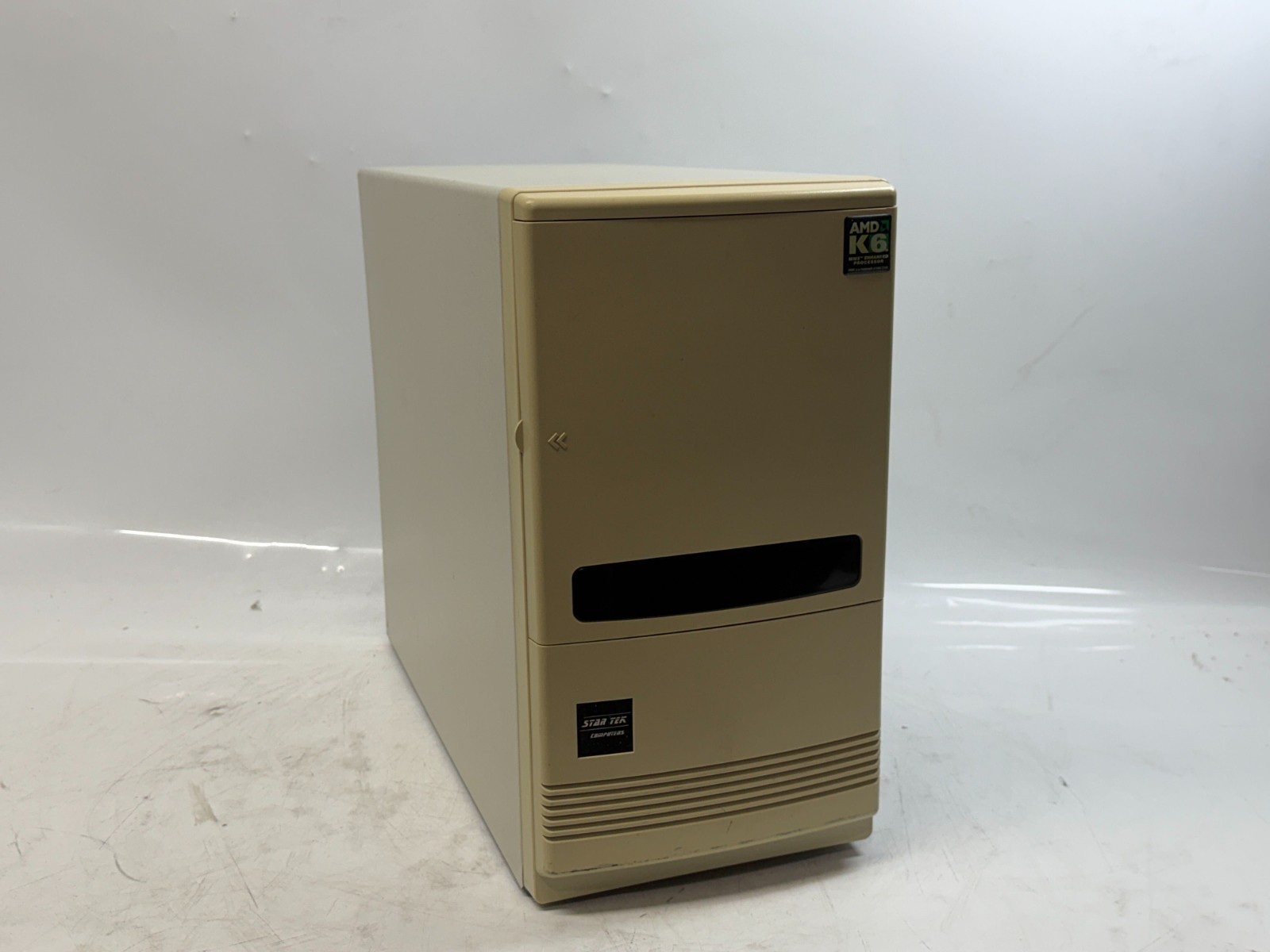 Vintage Beige Baby AT Case w/ floppy drive/CD ROM/ 230W PSU