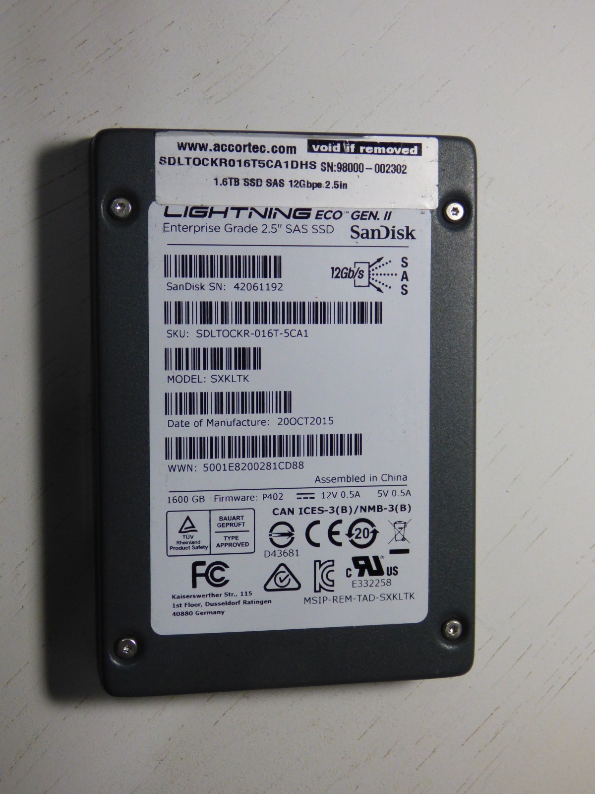 SanDisk 1.6TB SSD SAS 2.5\